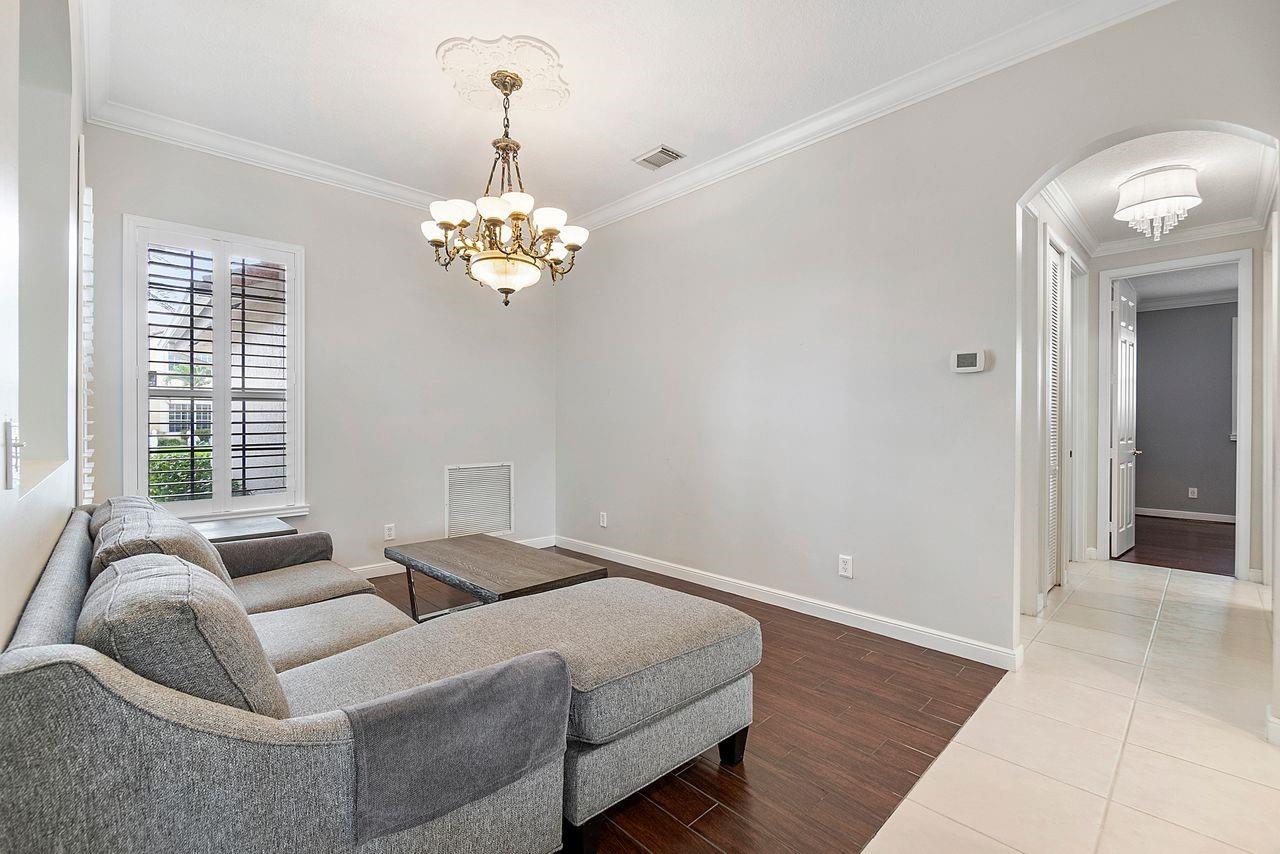 Kensington North 151-25 B - Residential