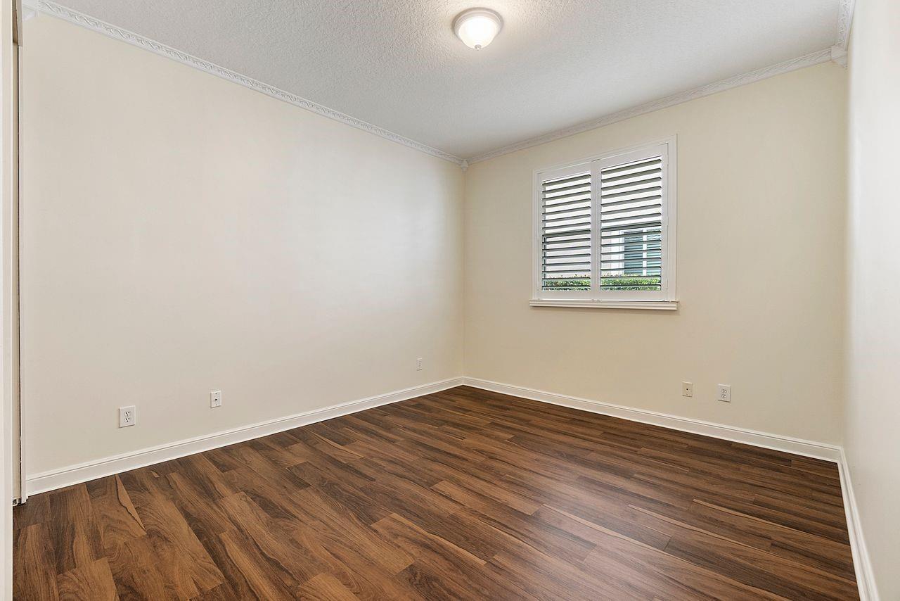 Kensington North 151-25 B - Residential