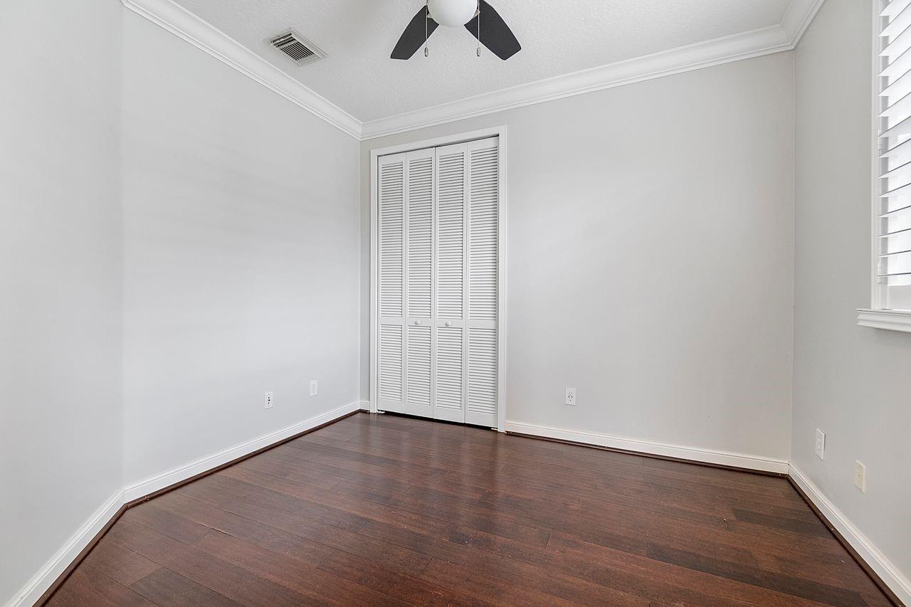 Kensington North 151-25 B - Residential