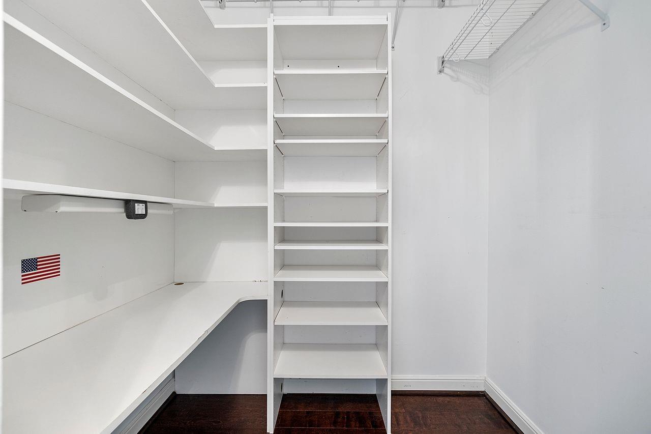 Kensington North 151-25 B - Residential
