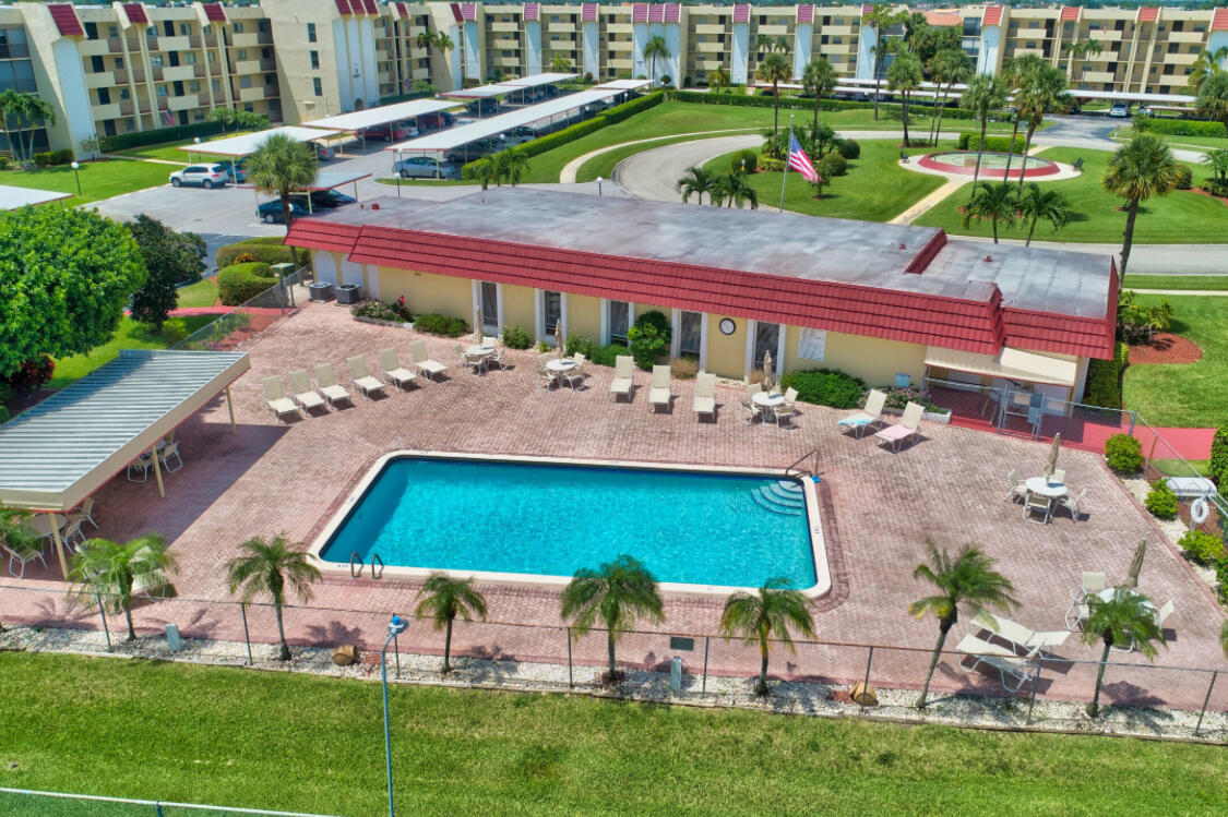 BARWOOD CONDO - Residential