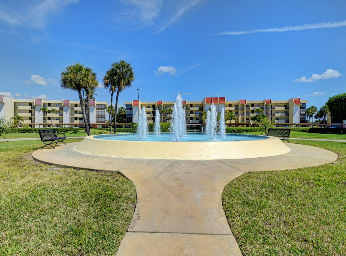 BARWOOD CONDO - Residential