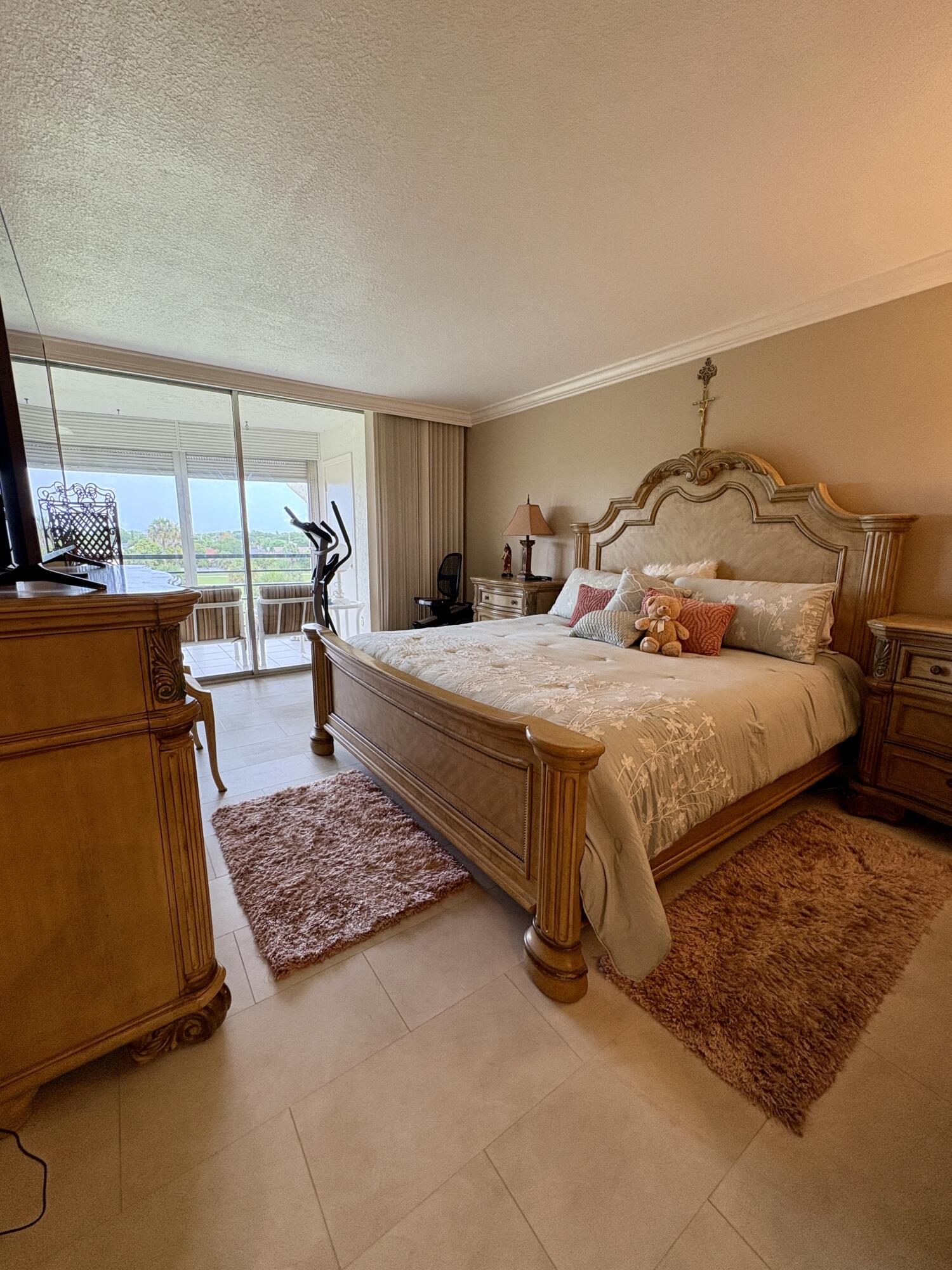 BARWOOD CONDO - Residential
