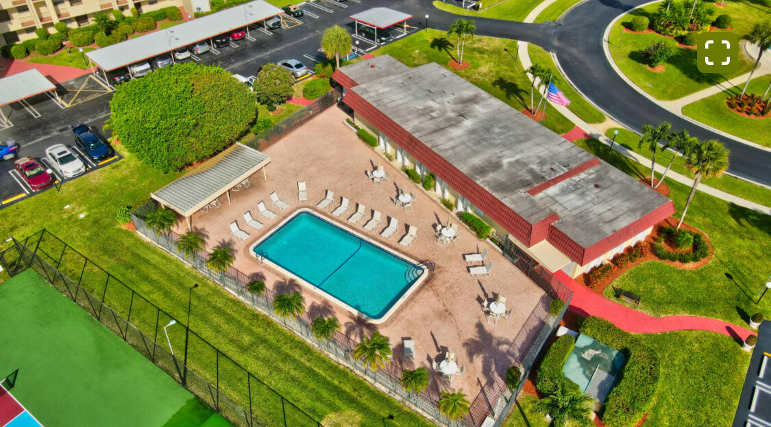BARWOOD CONDO - Residential