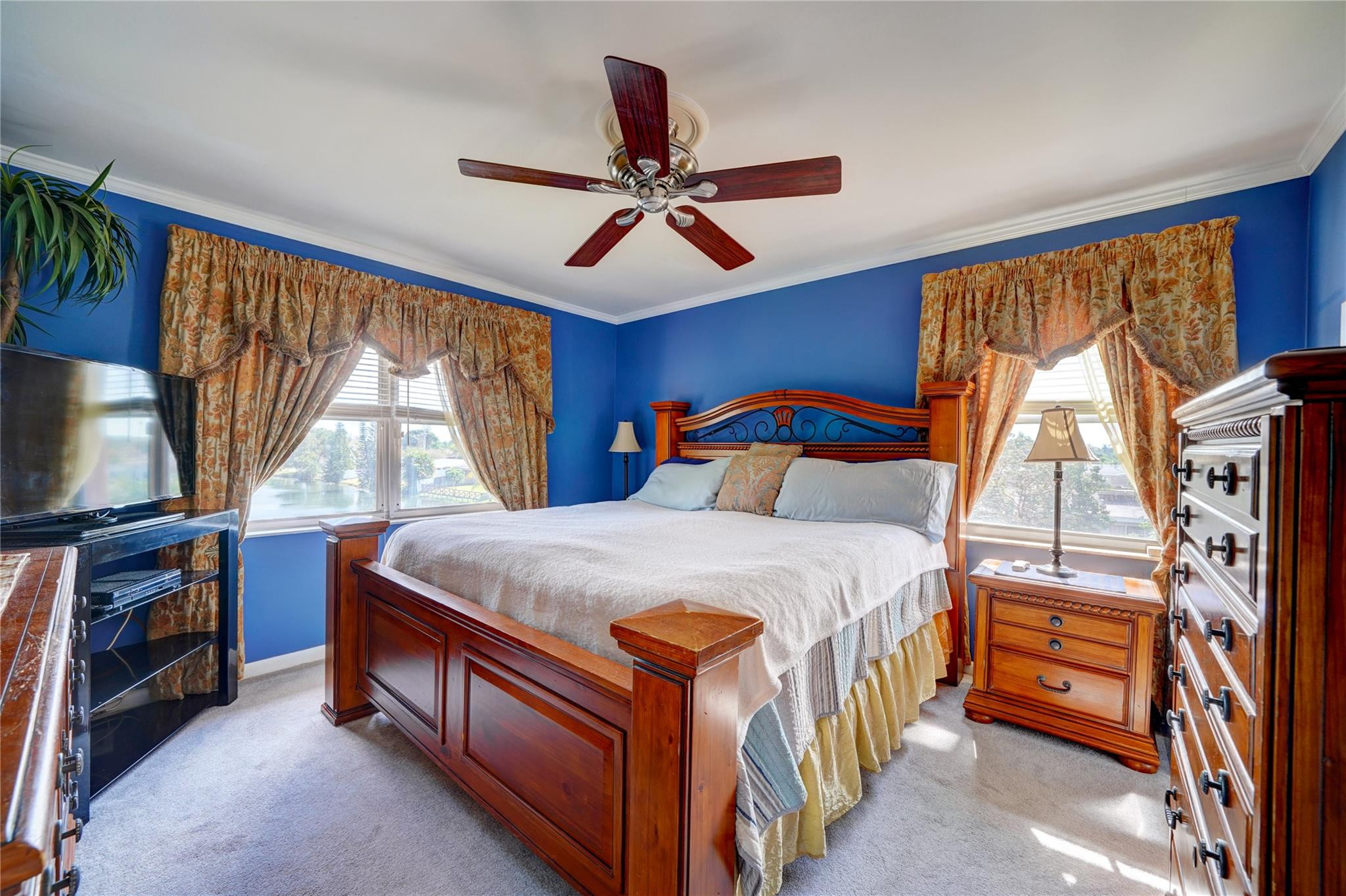 SUNRISE LAKES PHASE III - Residential
