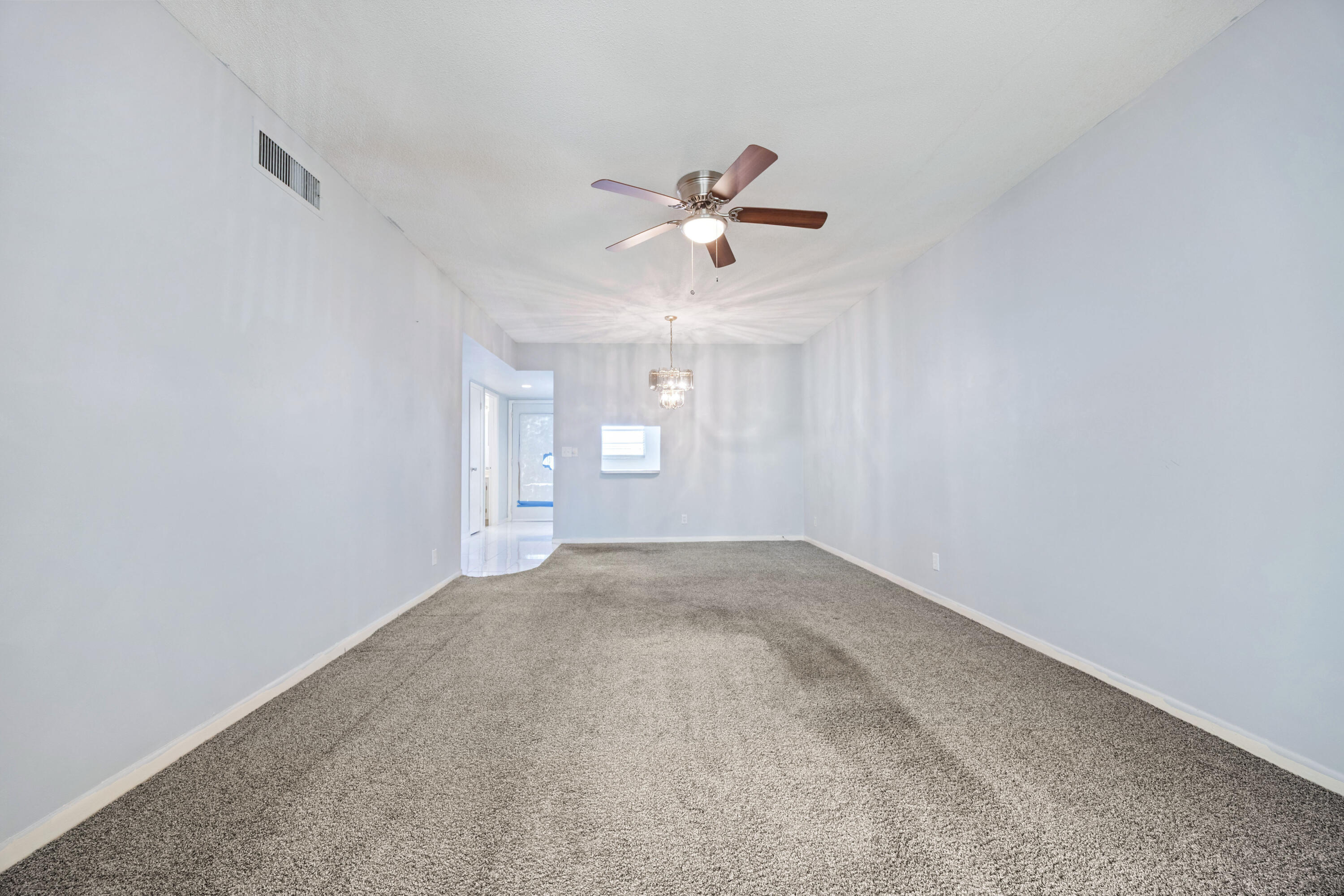 VILLAGE ROYALE ON THE GREEN CONDO - Residential