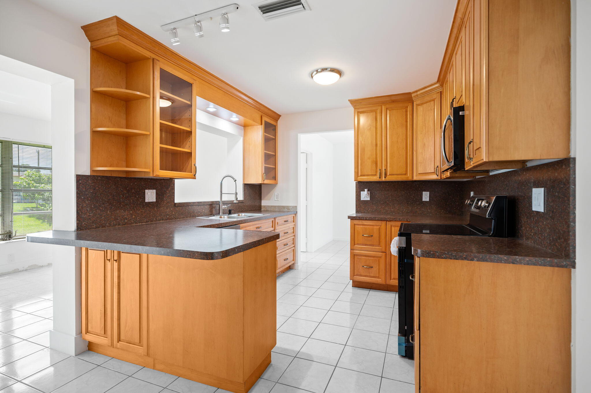 PARADISE GARDENS SEC 3 - Residential