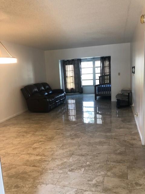 Oriole Golf and Tennis - Residential