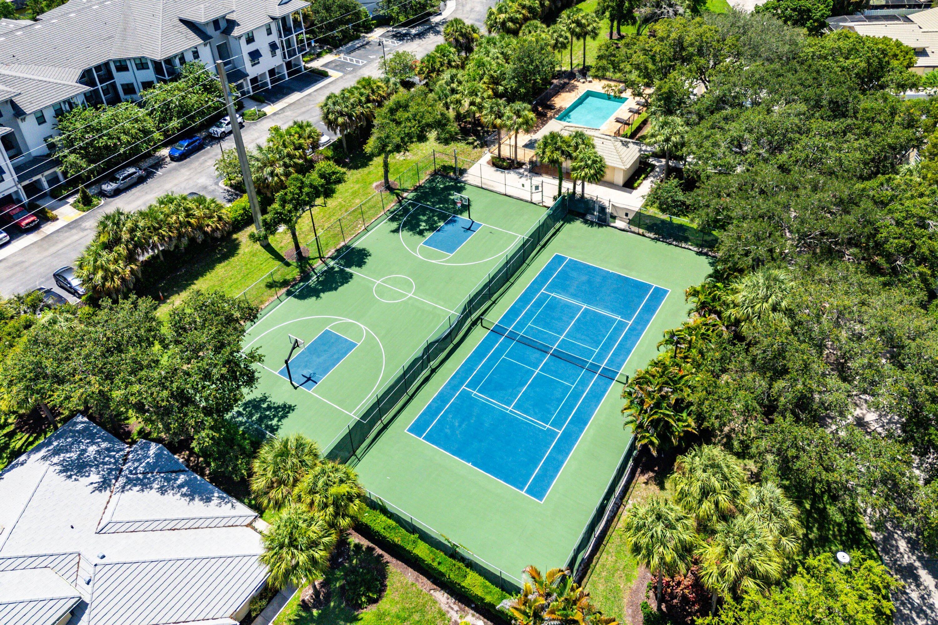 WESTWOOD LAKES 4 WESTWOOD GARDENS - Residential