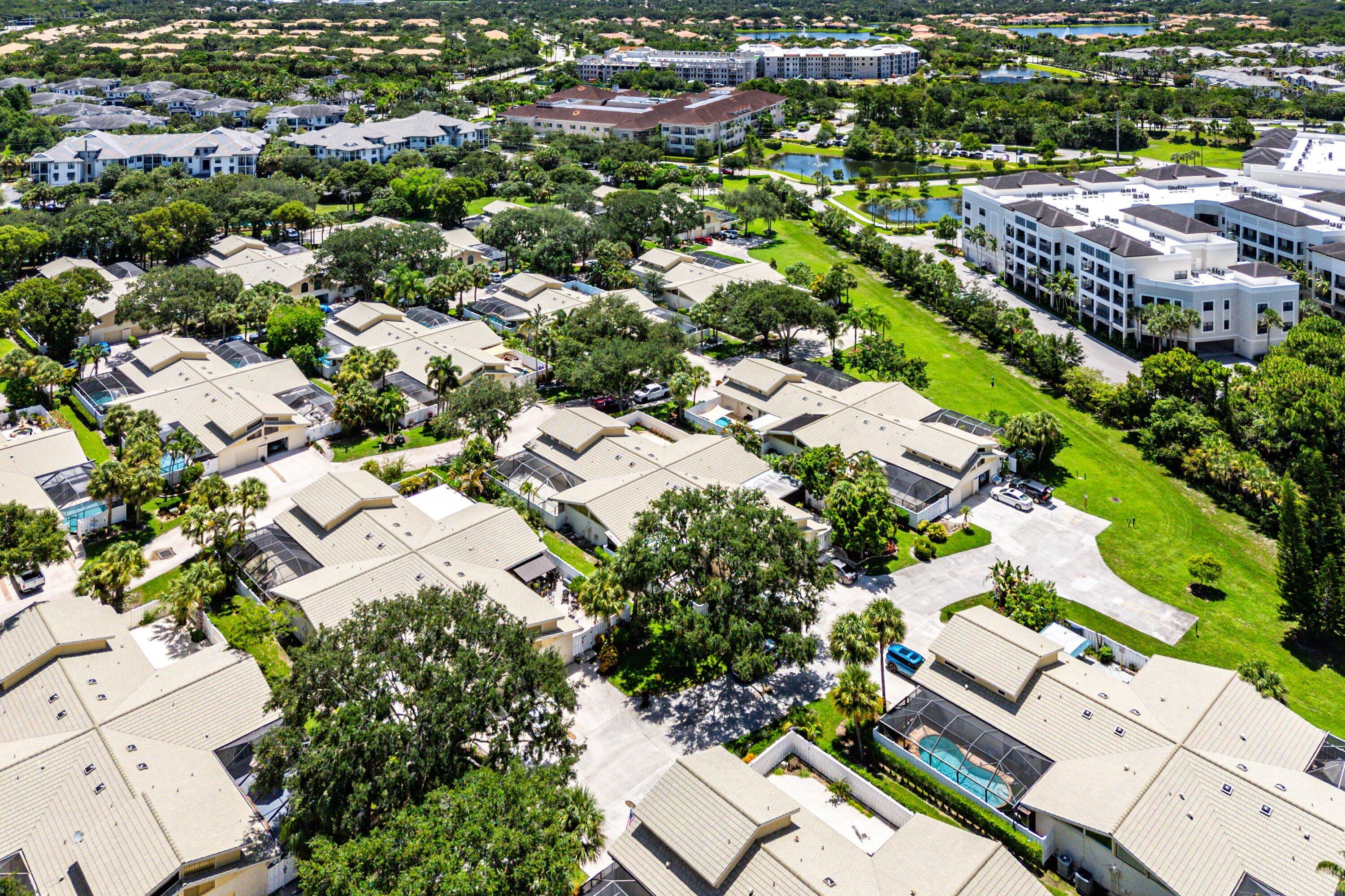 WESTWOOD LAKES 4 WESTWOOD GARDENS - Residential