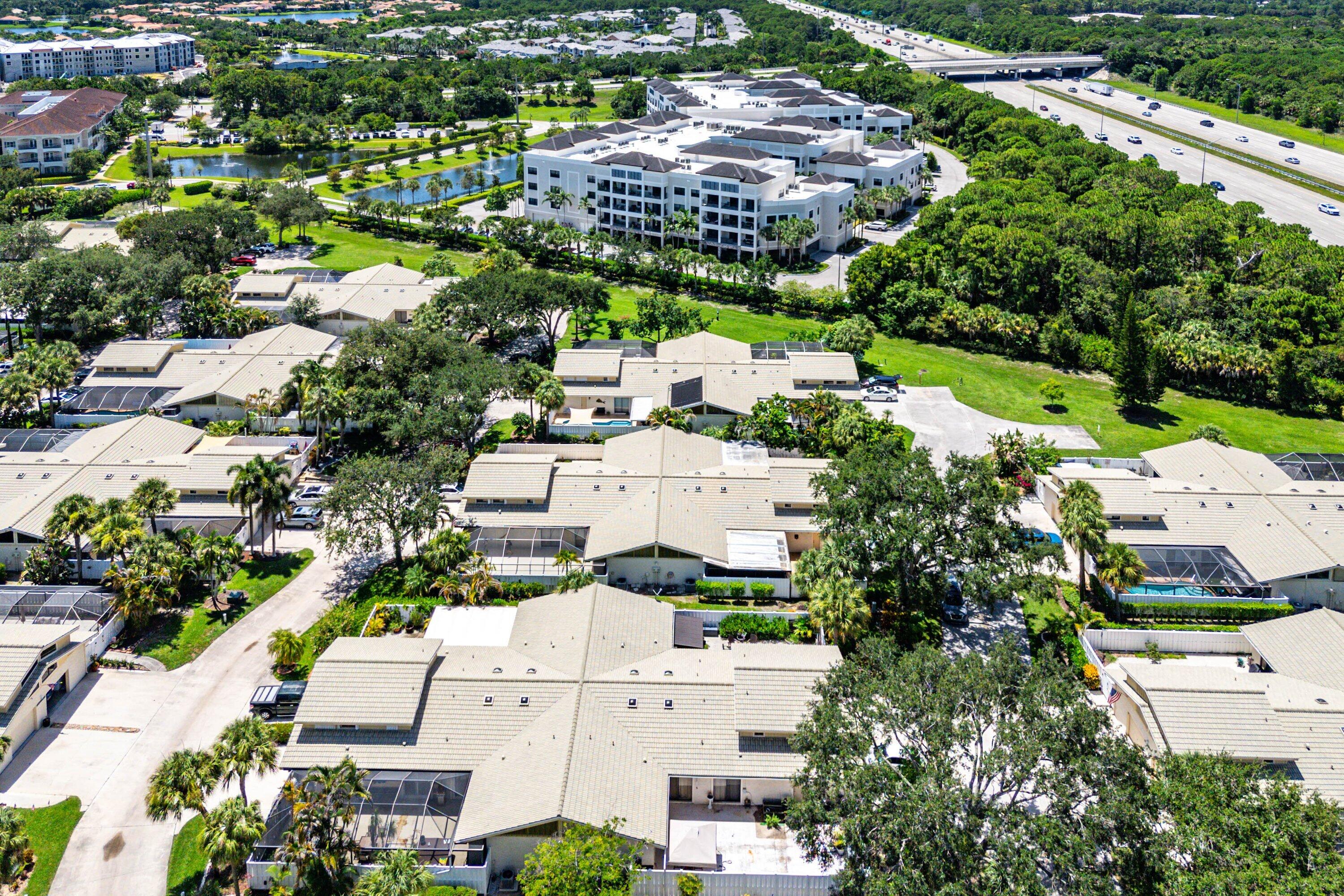 WESTWOOD LAKES 4 WESTWOOD GARDENS - Residential