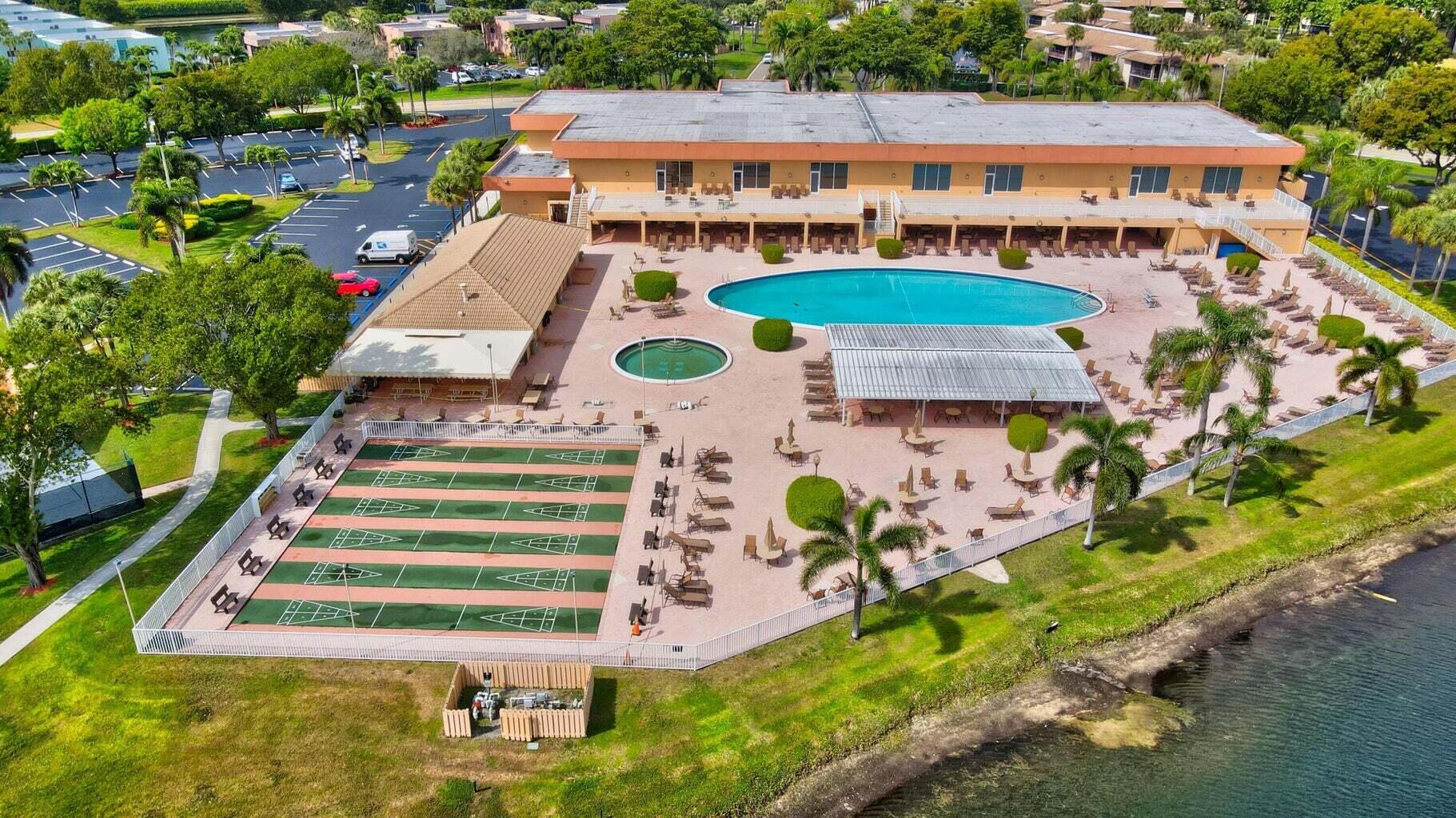 WATERSEDGE AT THE LAKES OF DELRAY CONDO C - Residential