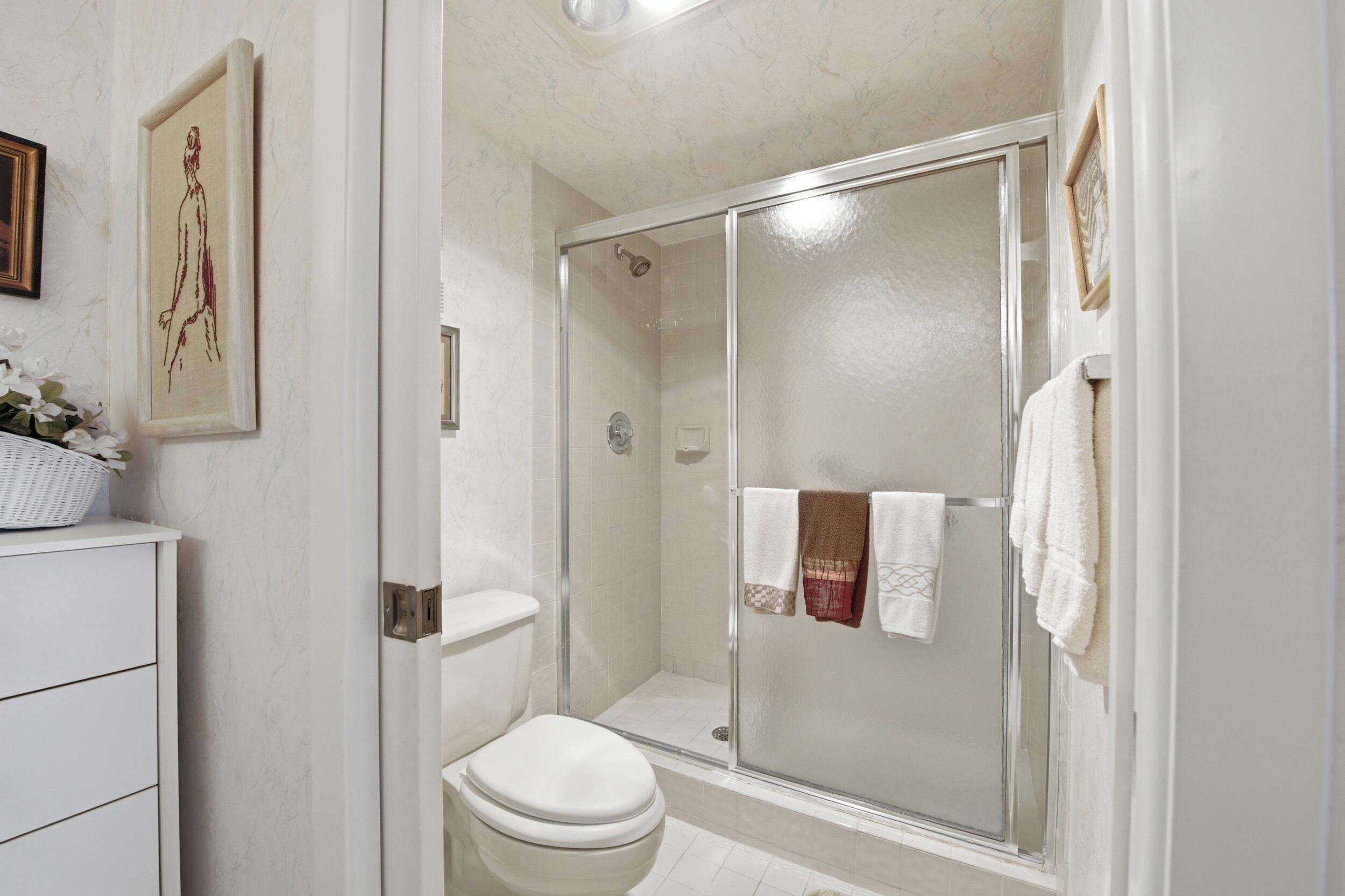 WATERSEDGE AT THE LAKES OF DELRAY CONDO C - Residential