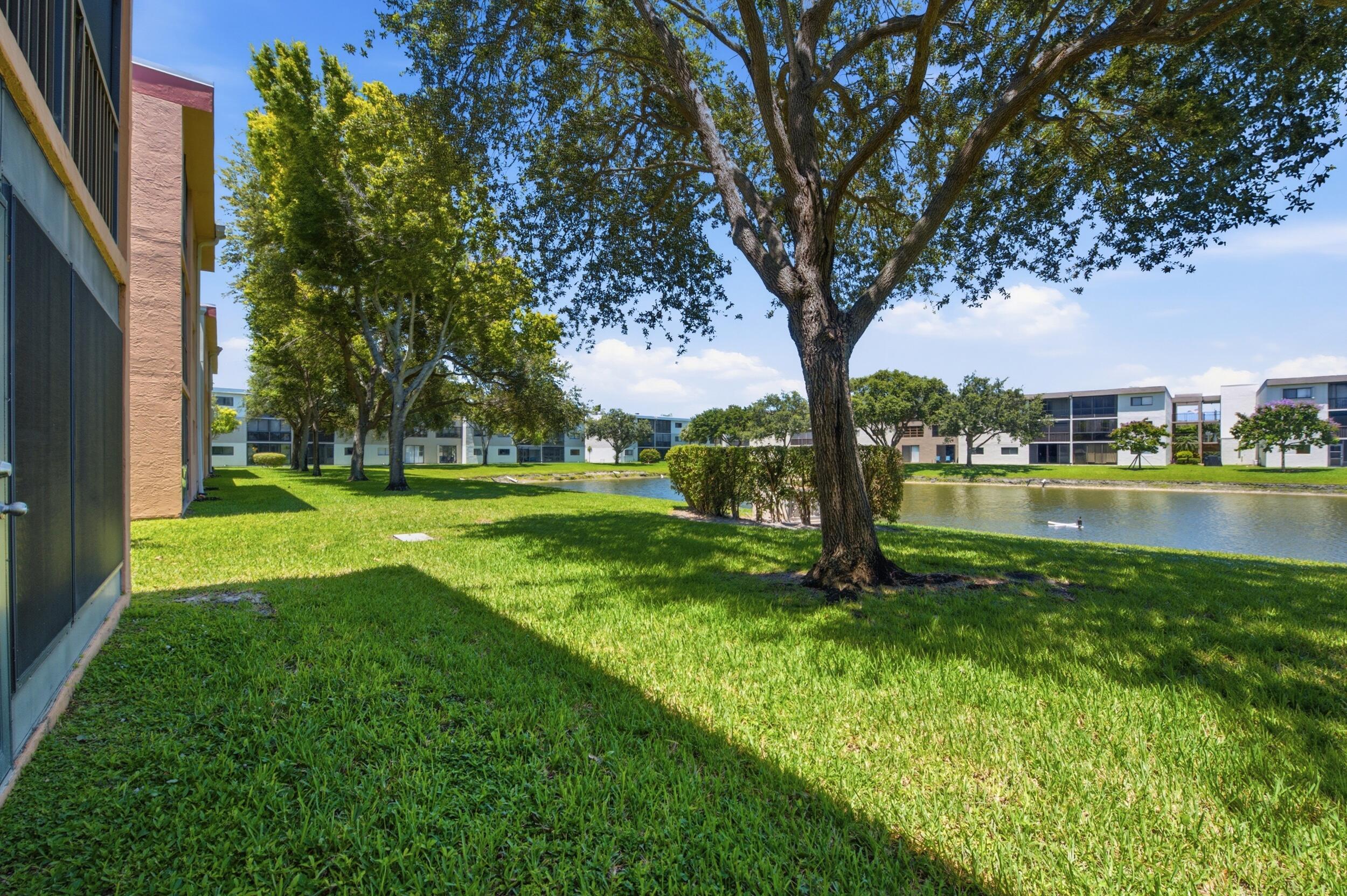 WATERSEDGE AT THE LAKES OF DELRAY CONDO C - Residential