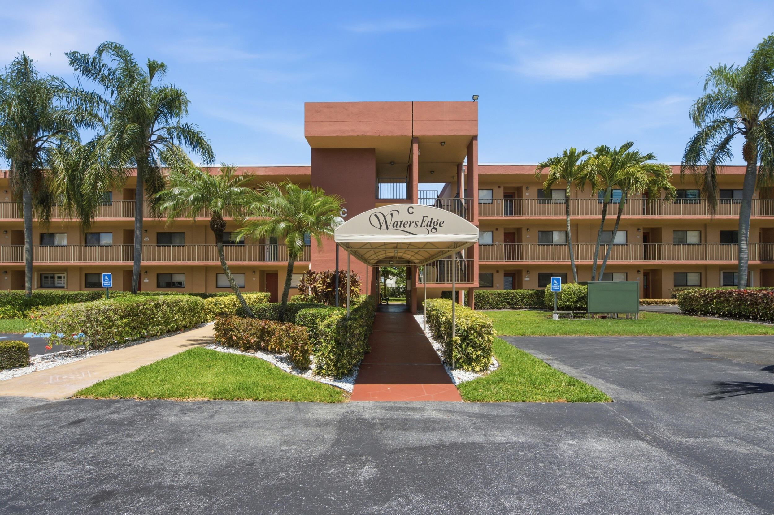 WATERSEDGE AT THE LAKES OF DELRAY CONDO C - Residential