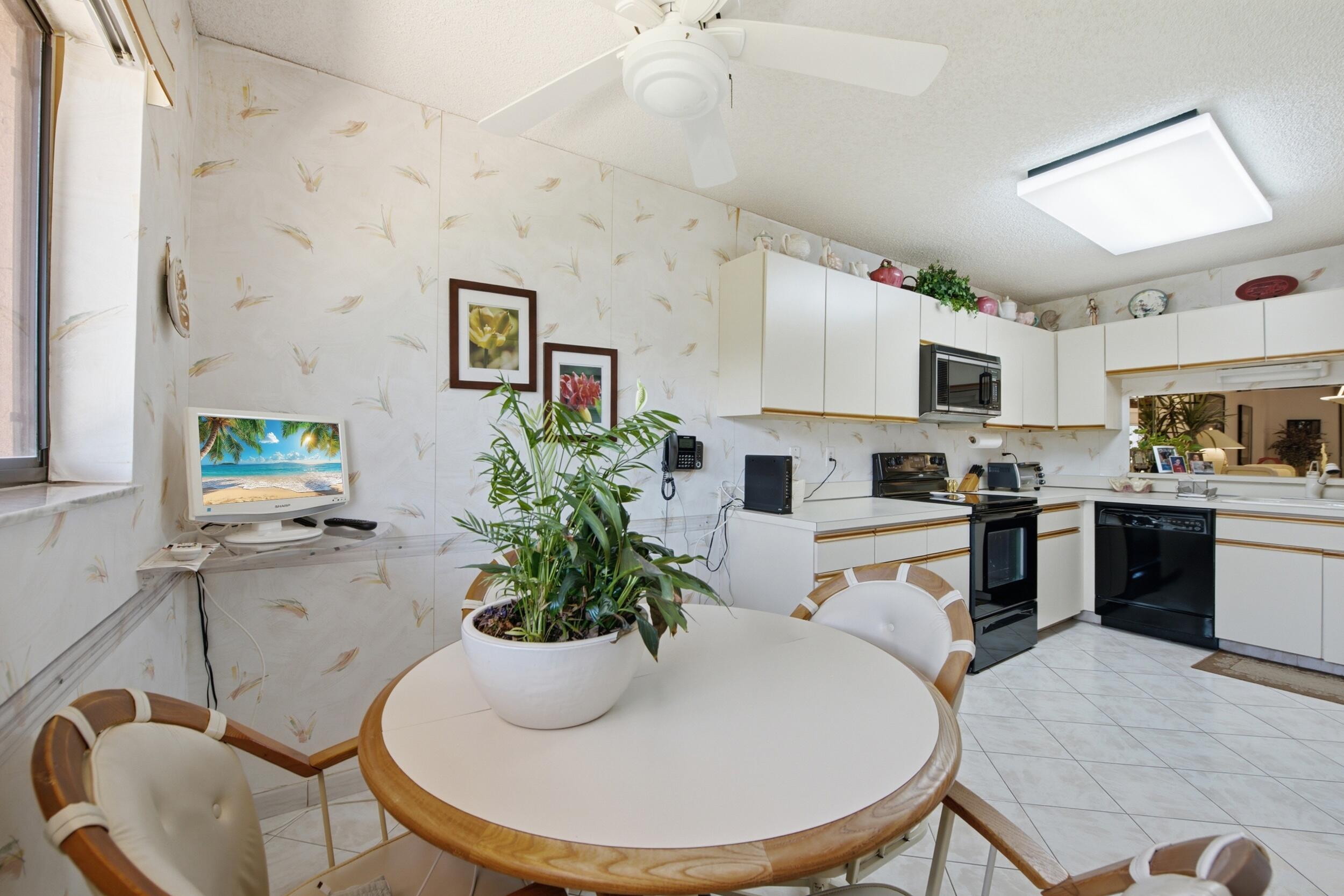 WATERSEDGE AT THE LAKES OF DELRAY CONDO C - Residential