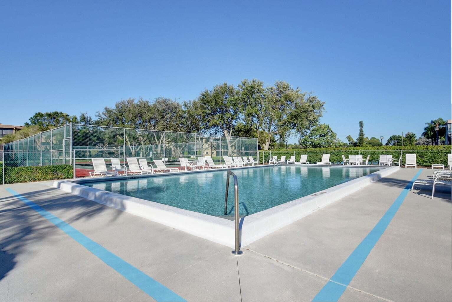 WATERSEDGE AT THE LAKES OF DELRAY CONDO C - Residential