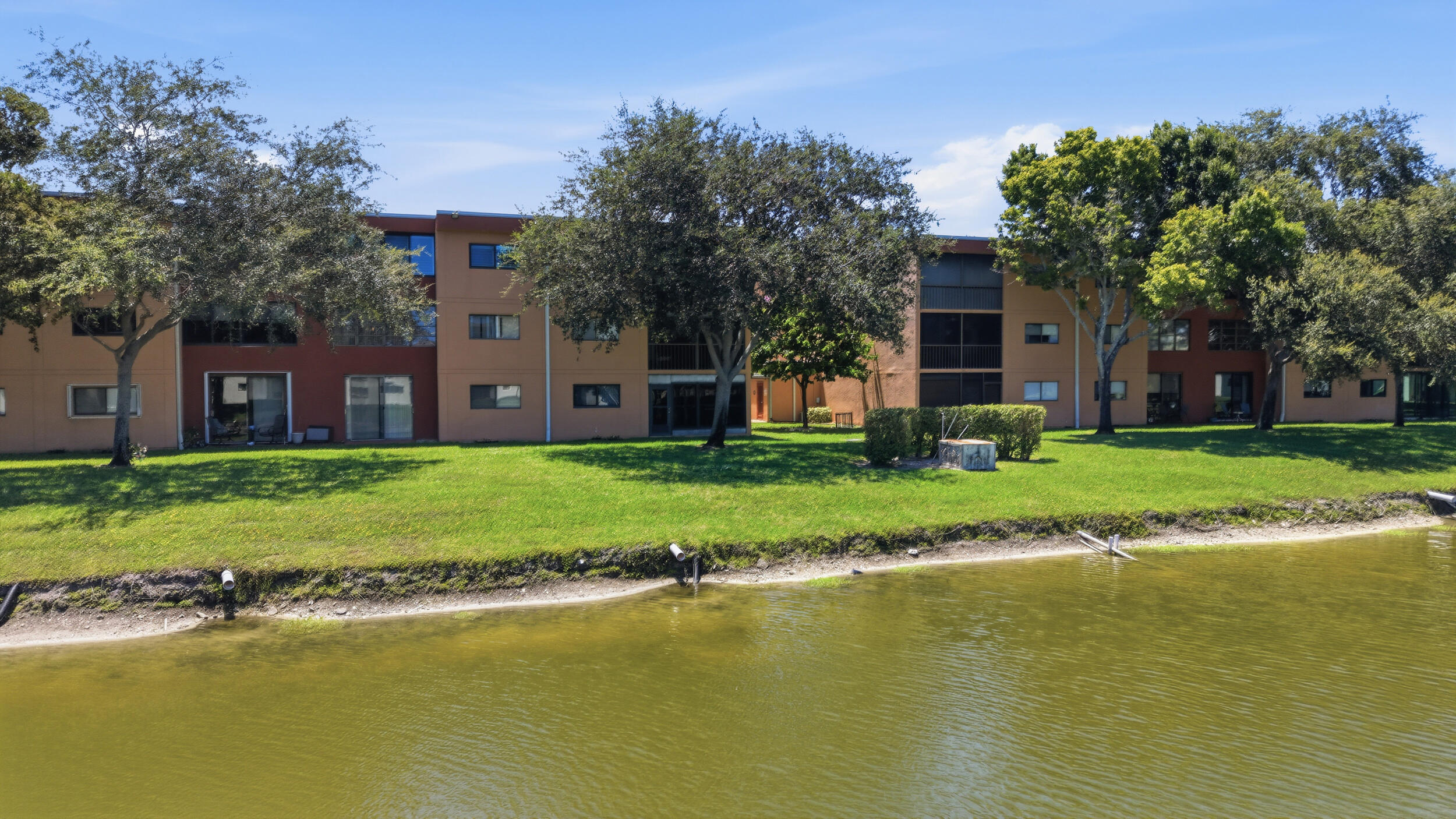 WATERSEDGE AT THE LAKES OF DELRAY CONDO C - Residential