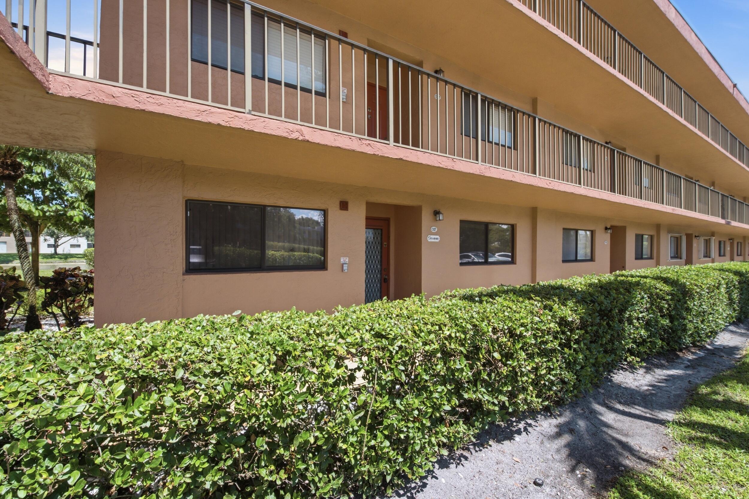 WATERSEDGE AT THE LAKES OF DELRAY CONDO C - Residential