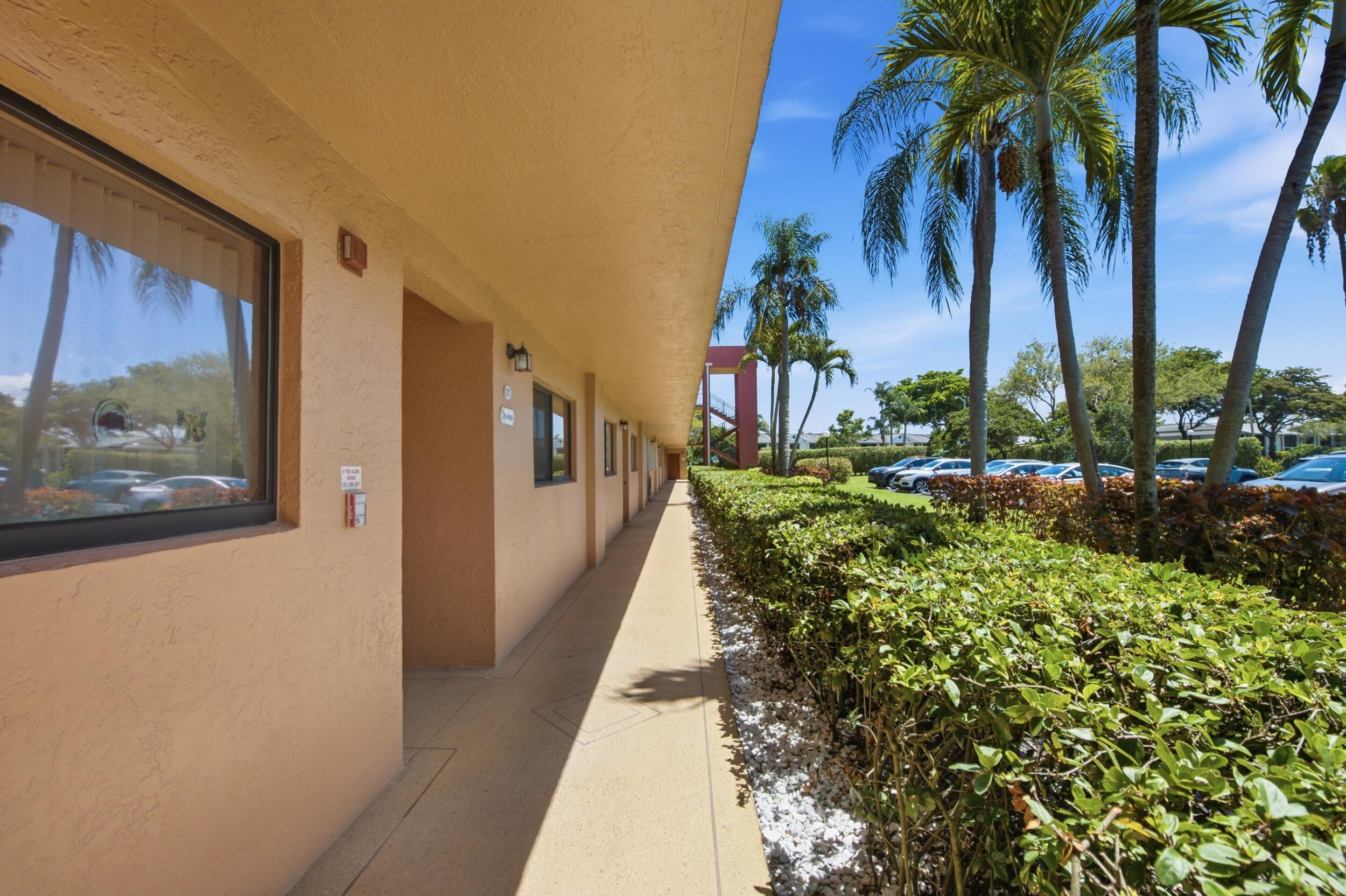 WATERSEDGE AT THE LAKES OF DELRAY CONDO C - Residential