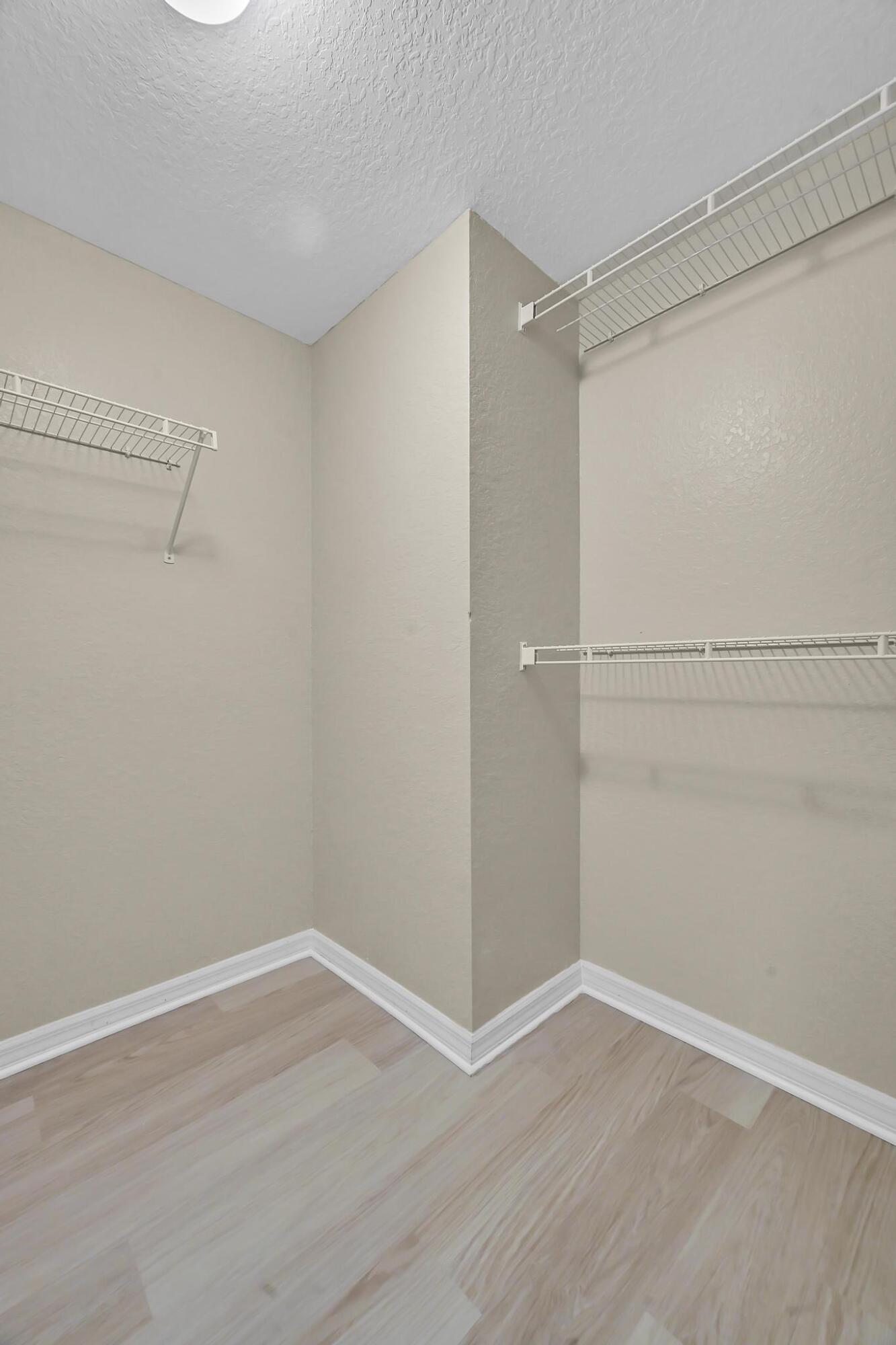 THE ESTATES AT STUART CONDO - Residential Lease