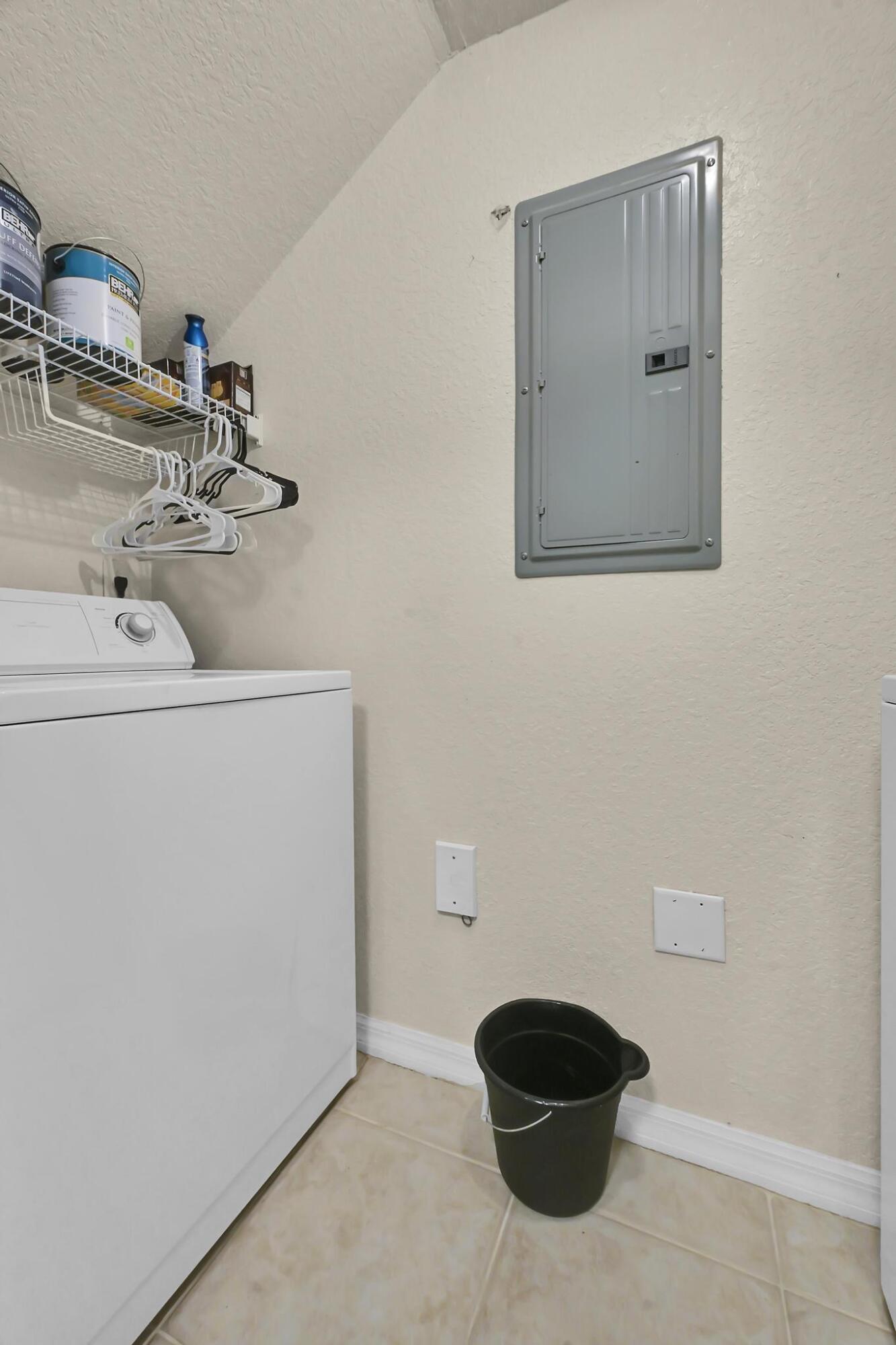 THE ESTATES AT STUART CONDO - Residential Lease