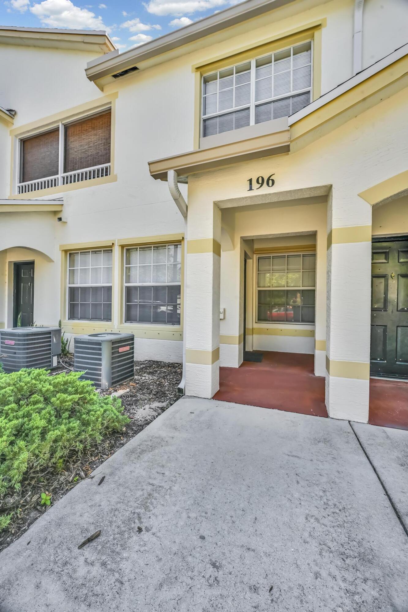THE ESTATES AT STUART CONDO - Residential Lease