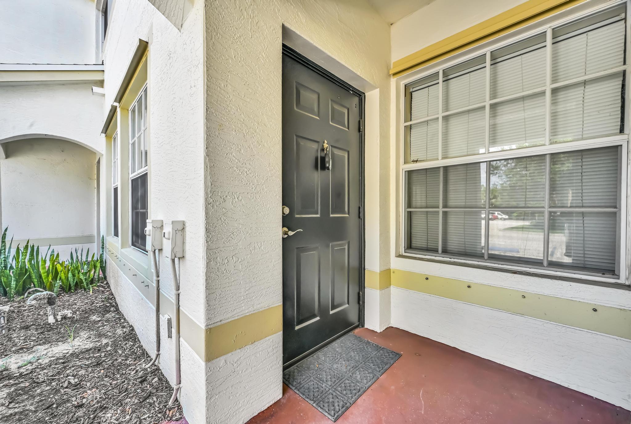 THE ESTATES AT STUART CONDO - Residential Lease