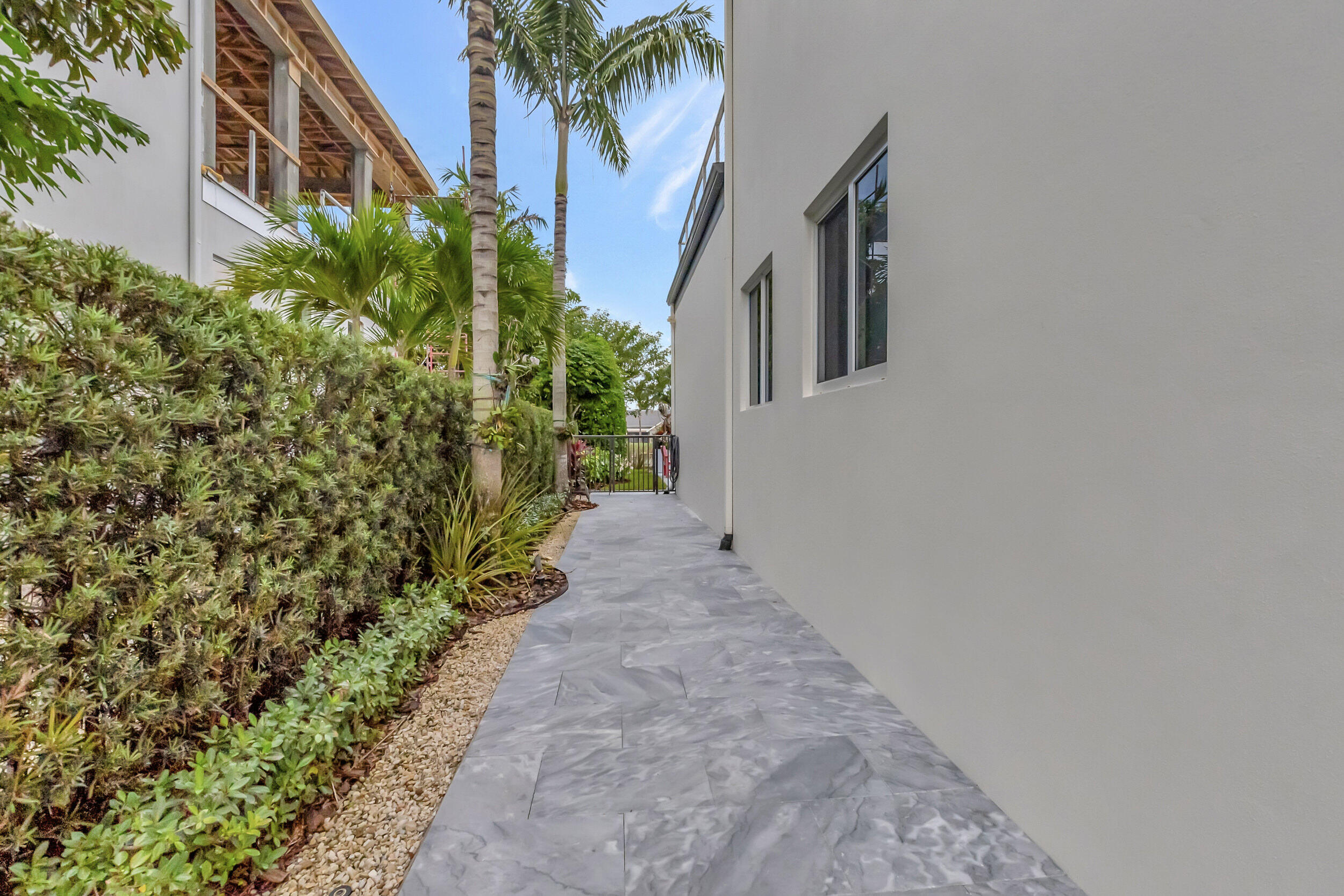 ST ANDREWS COUNTRY CLUB - Residential