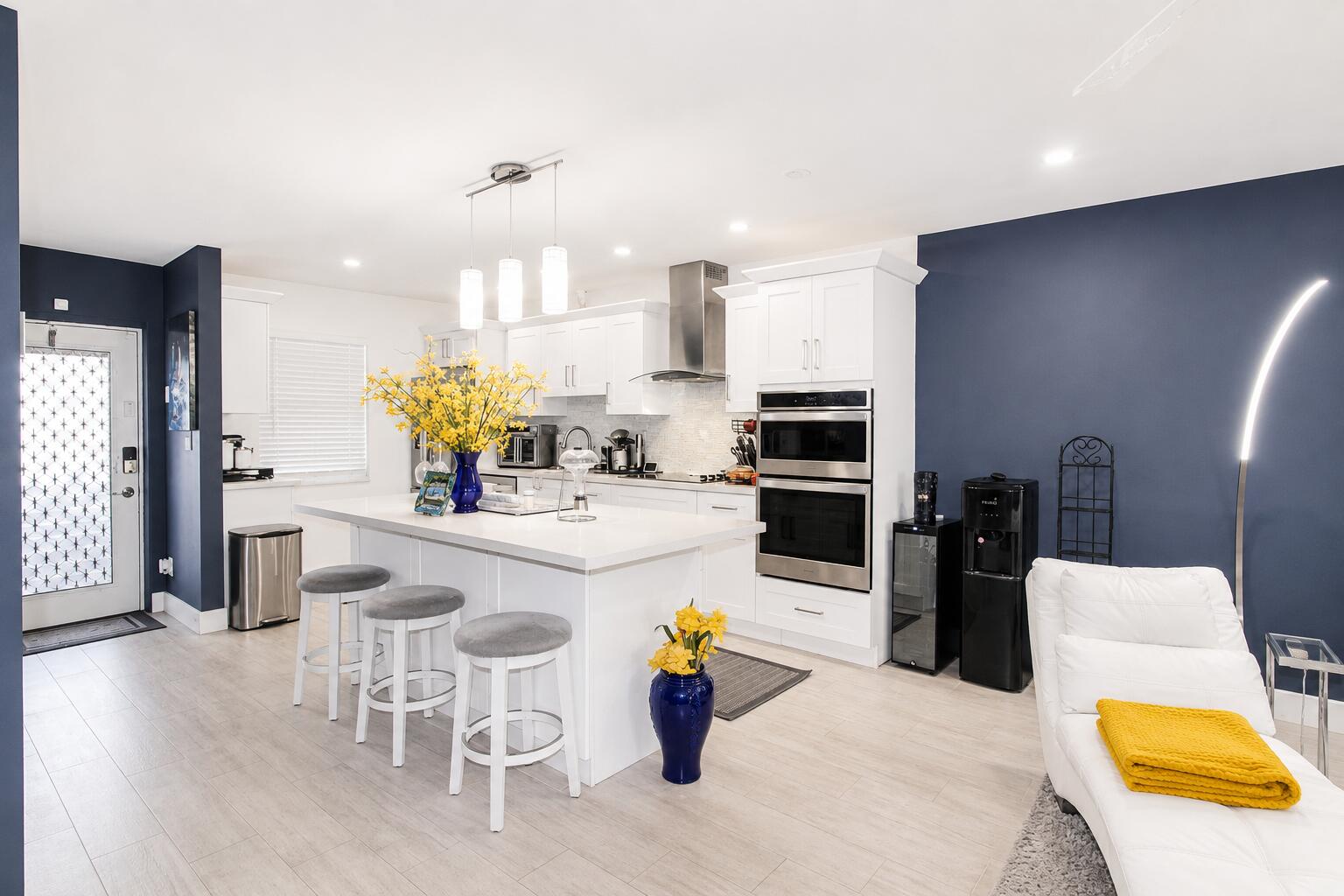 ORIOLE GOLF & TENNIS CLUB - Residential