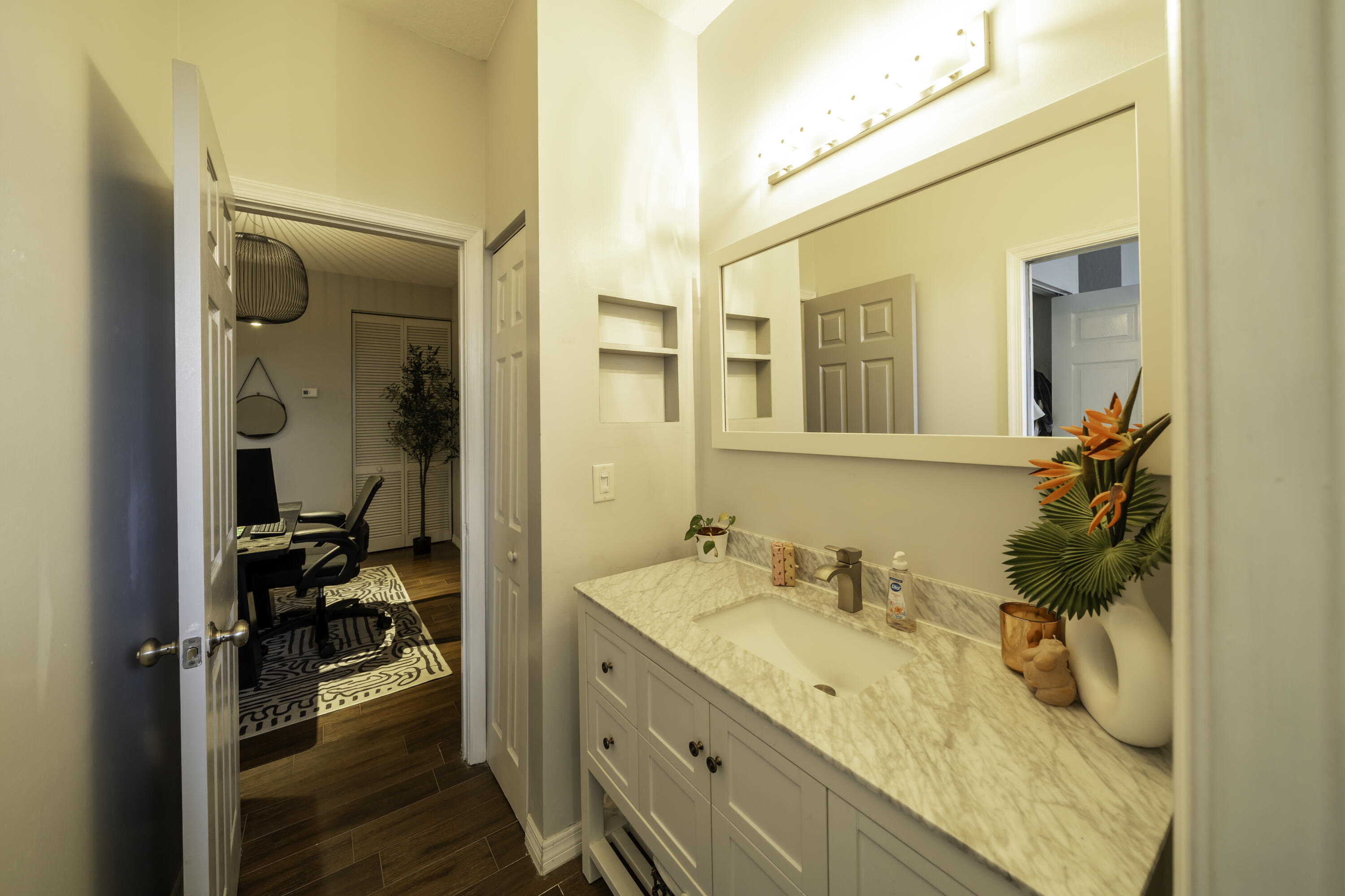 CARRIAGE HOMES AT BENTLEY PARK - Residential