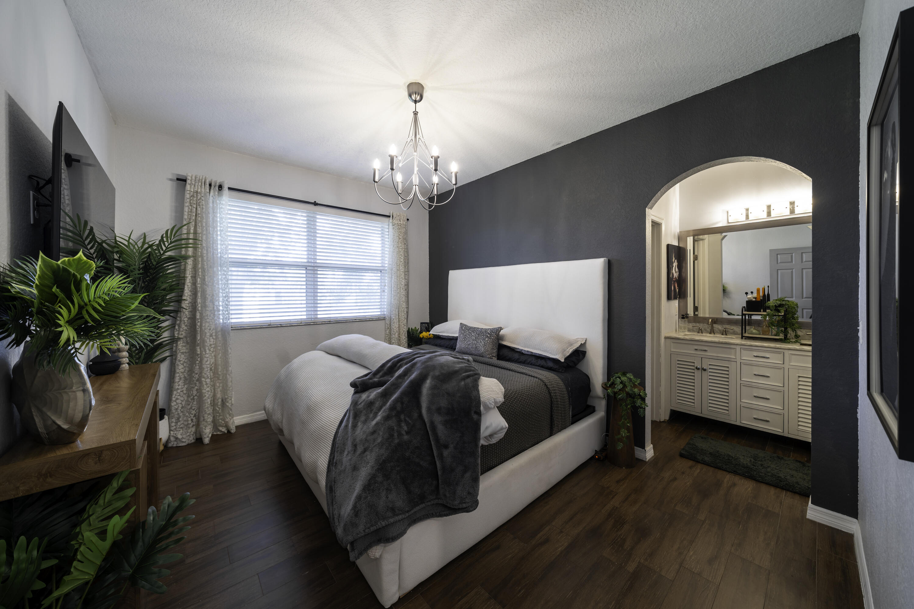CARRIAGE HOMES AT BENTLEY PARK - Residential