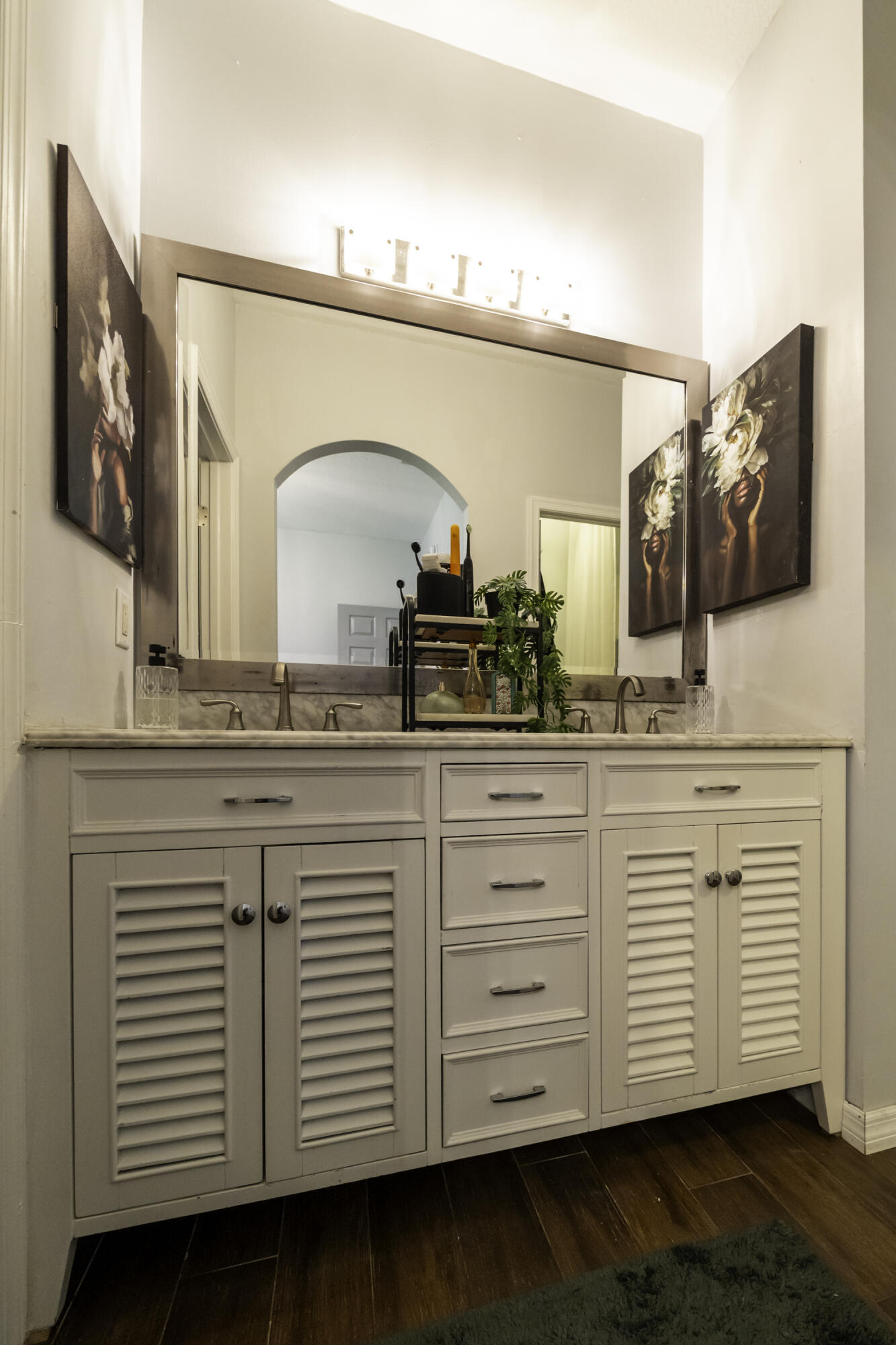 CARRIAGE HOMES AT BENTLEY PARK - Residential