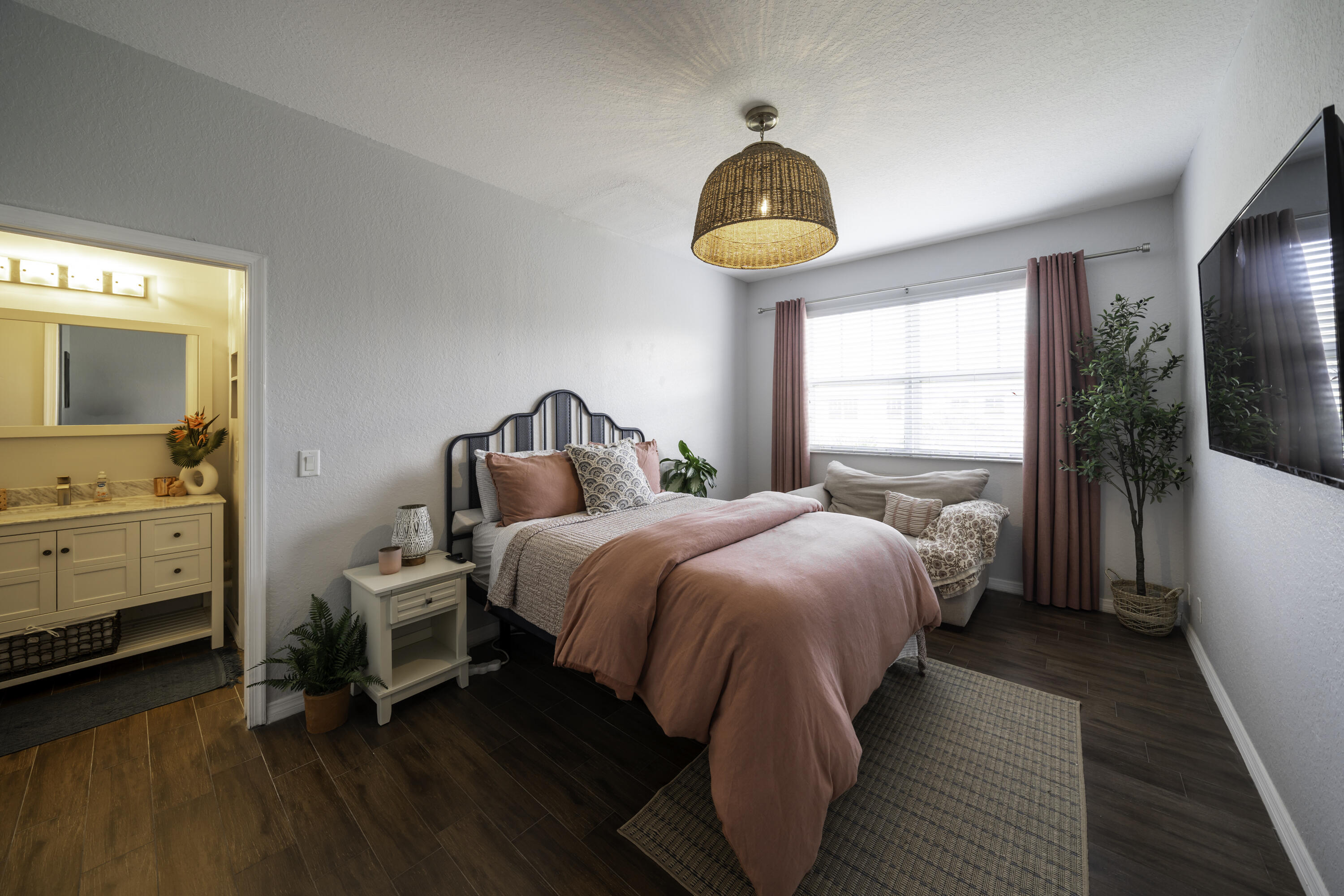 CARRIAGE HOMES AT BENTLEY PARK - Residential