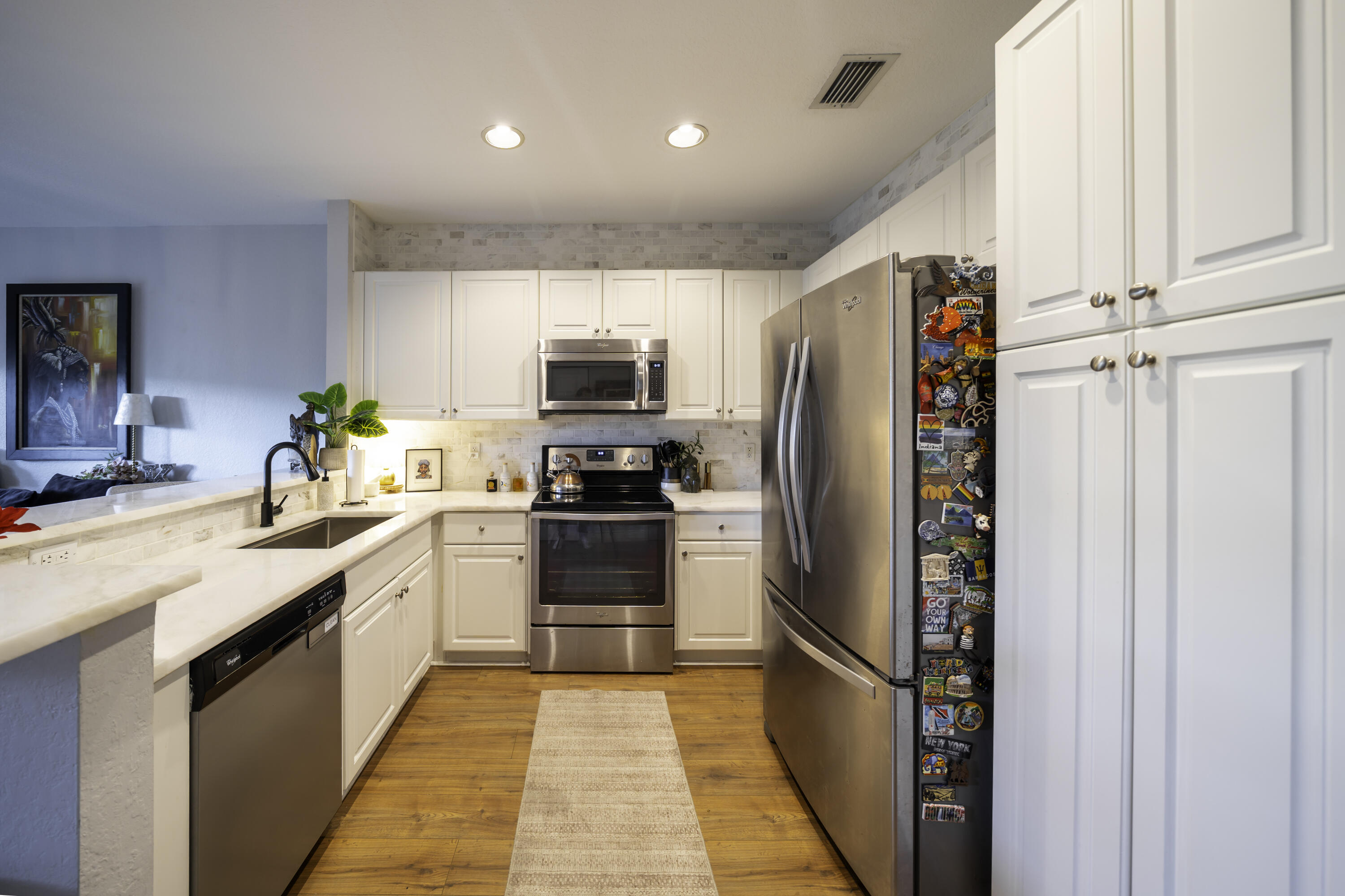 CARRIAGE HOMES AT BENTLEY PARK - Residential
