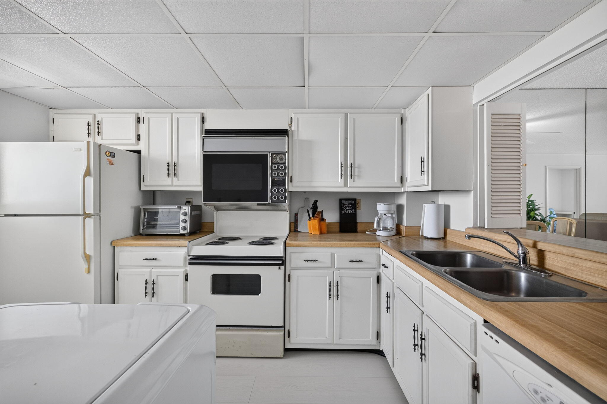 OCEANA OCEANFRONT CONDOMINIUM II - Residential