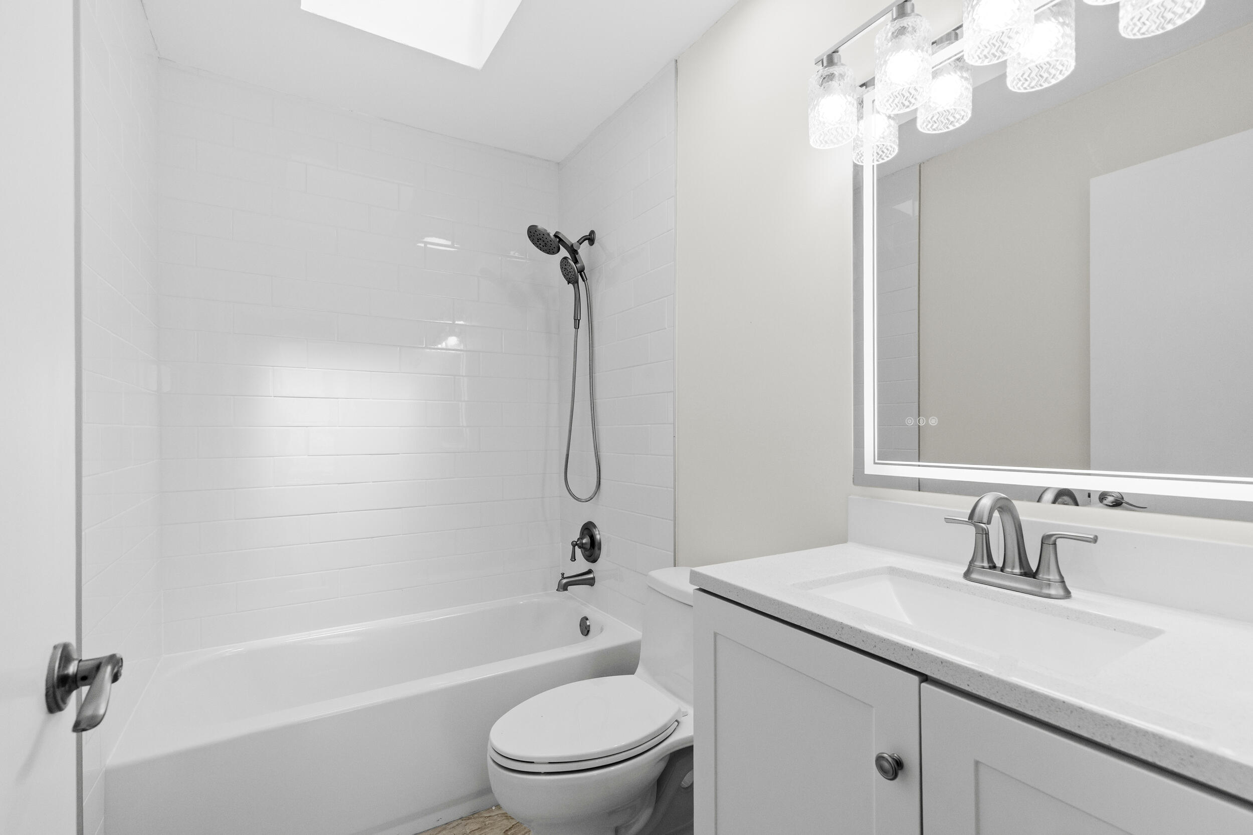 WIMBLEDON VILLAS OF VIA VERDE - Residential