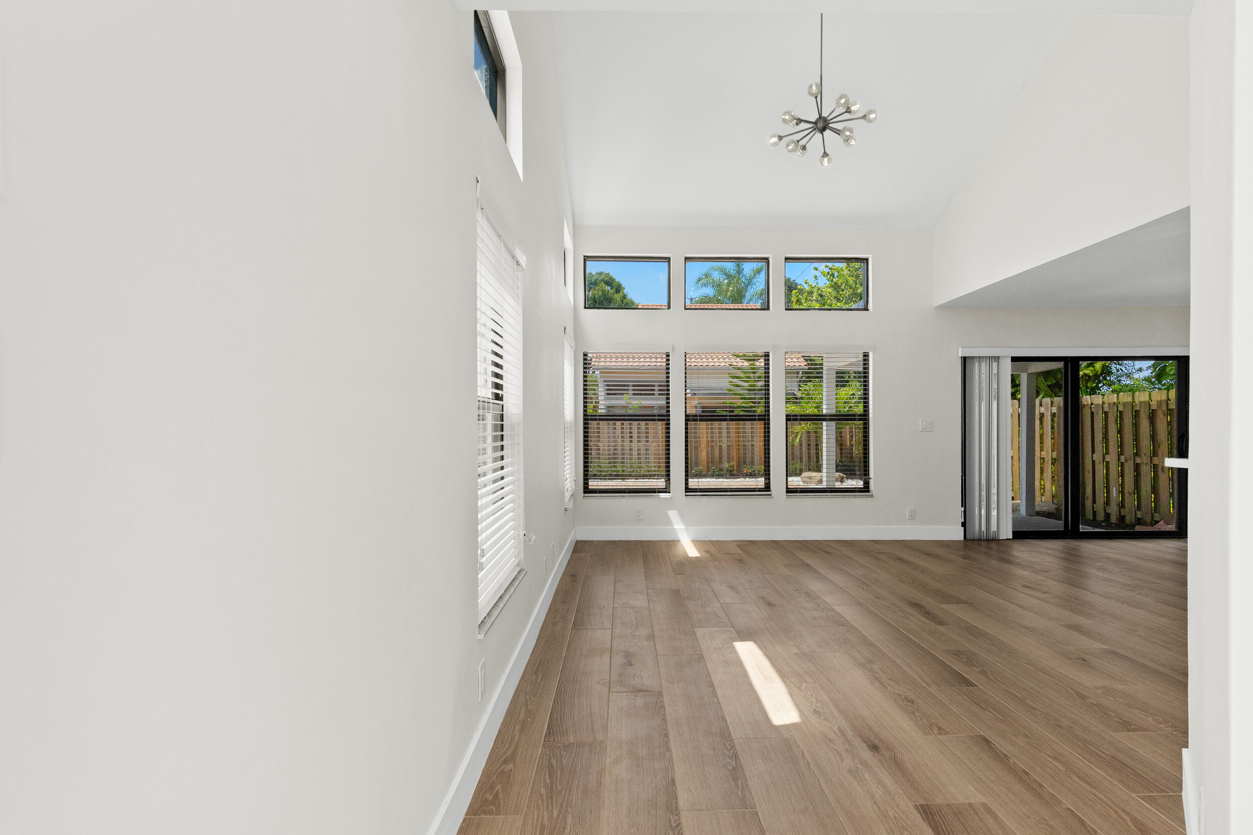 WIMBLEDON VILLAS OF VIA VERDE - Residential