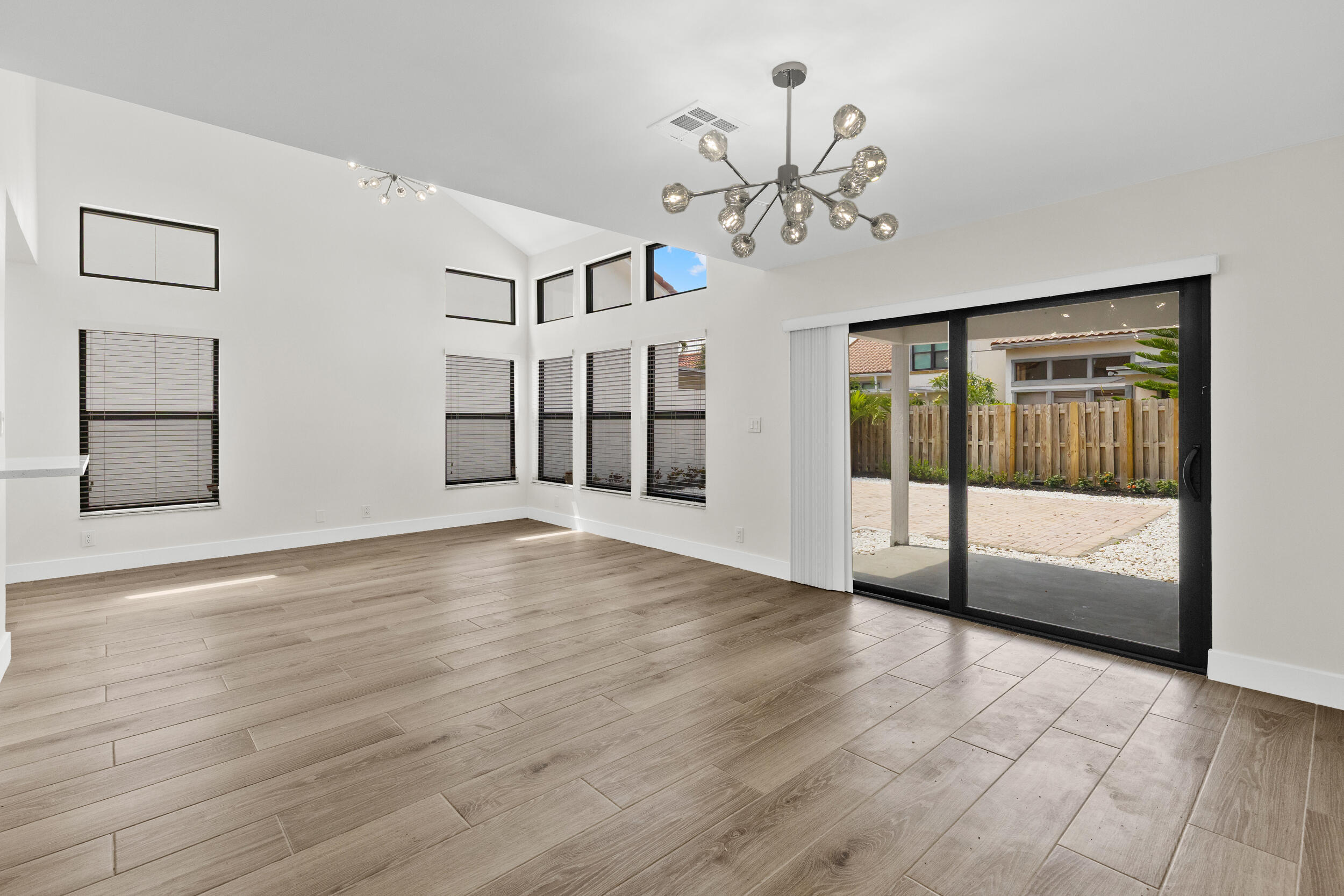 WIMBLEDON VILLAS OF VIA VERDE - Residential