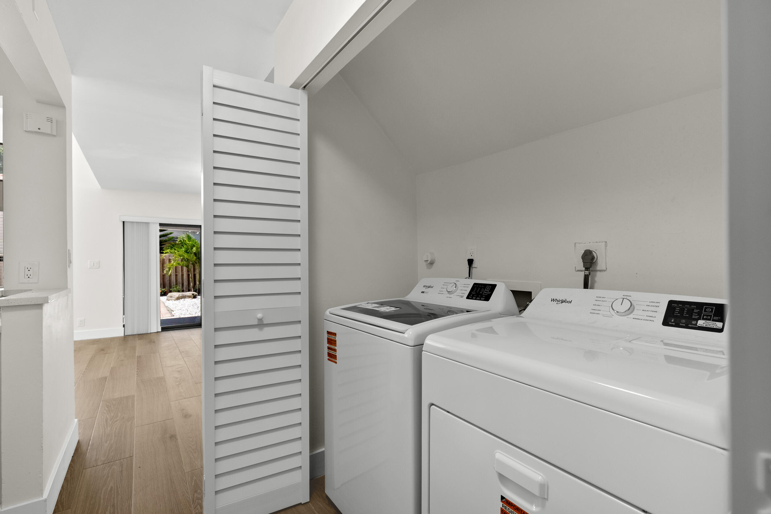WIMBLEDON VILLAS OF VIA VERDE - Residential