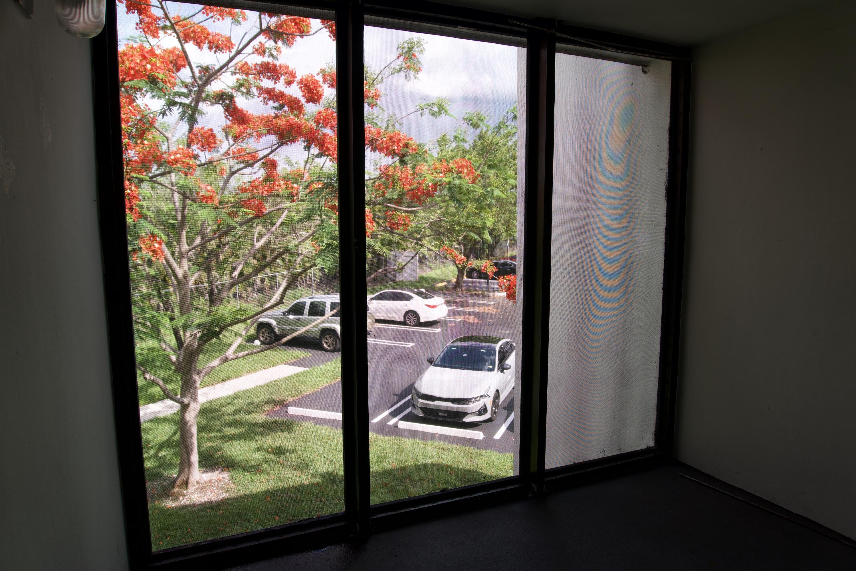 LAKE POINTE CONDOMINIUM NO - Residential Lease