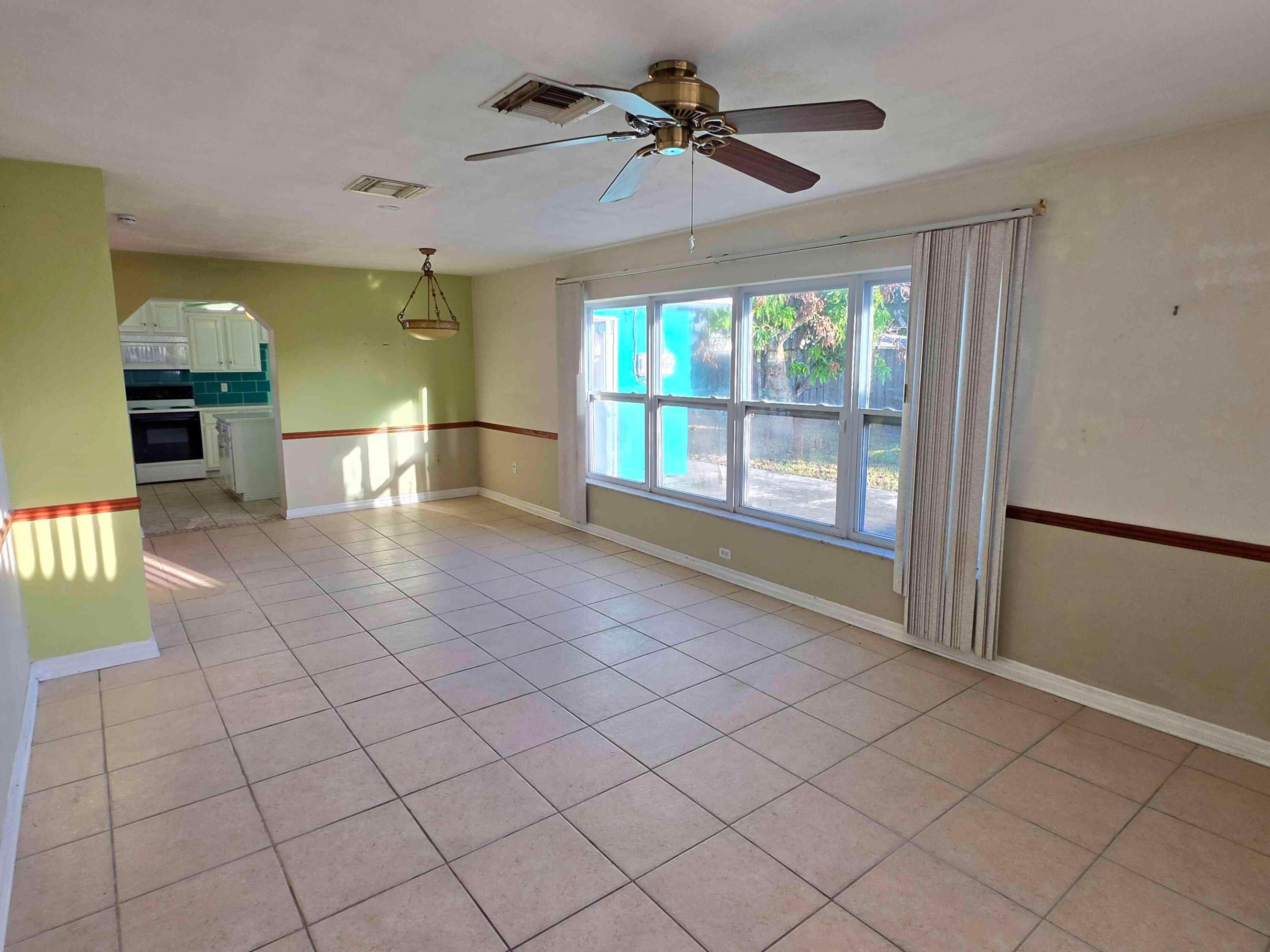 VERO BEACH HIGHLANDS UNIT 1 - Residential