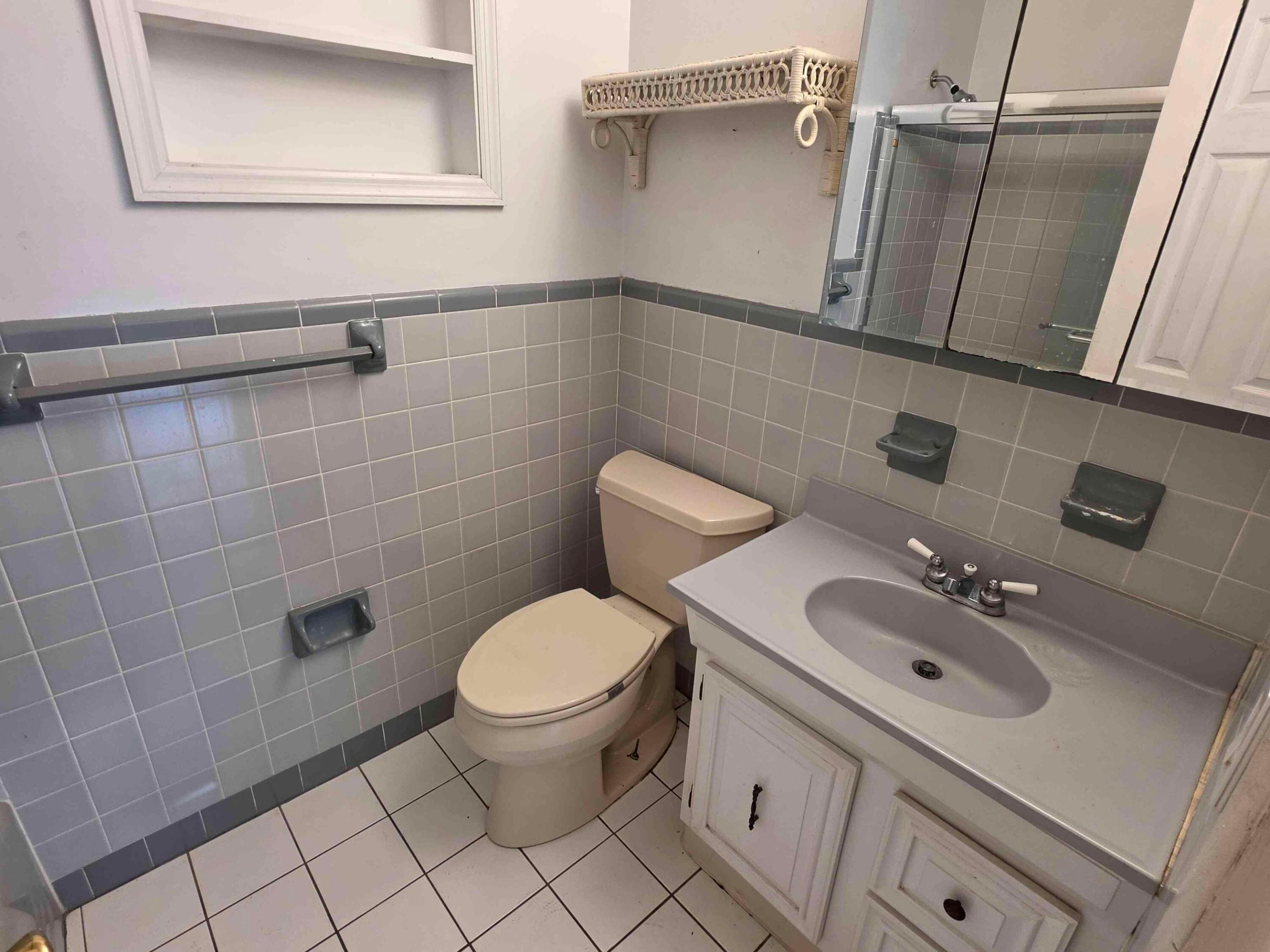 VERO BEACH HIGHLANDS UNIT 1 - Residential