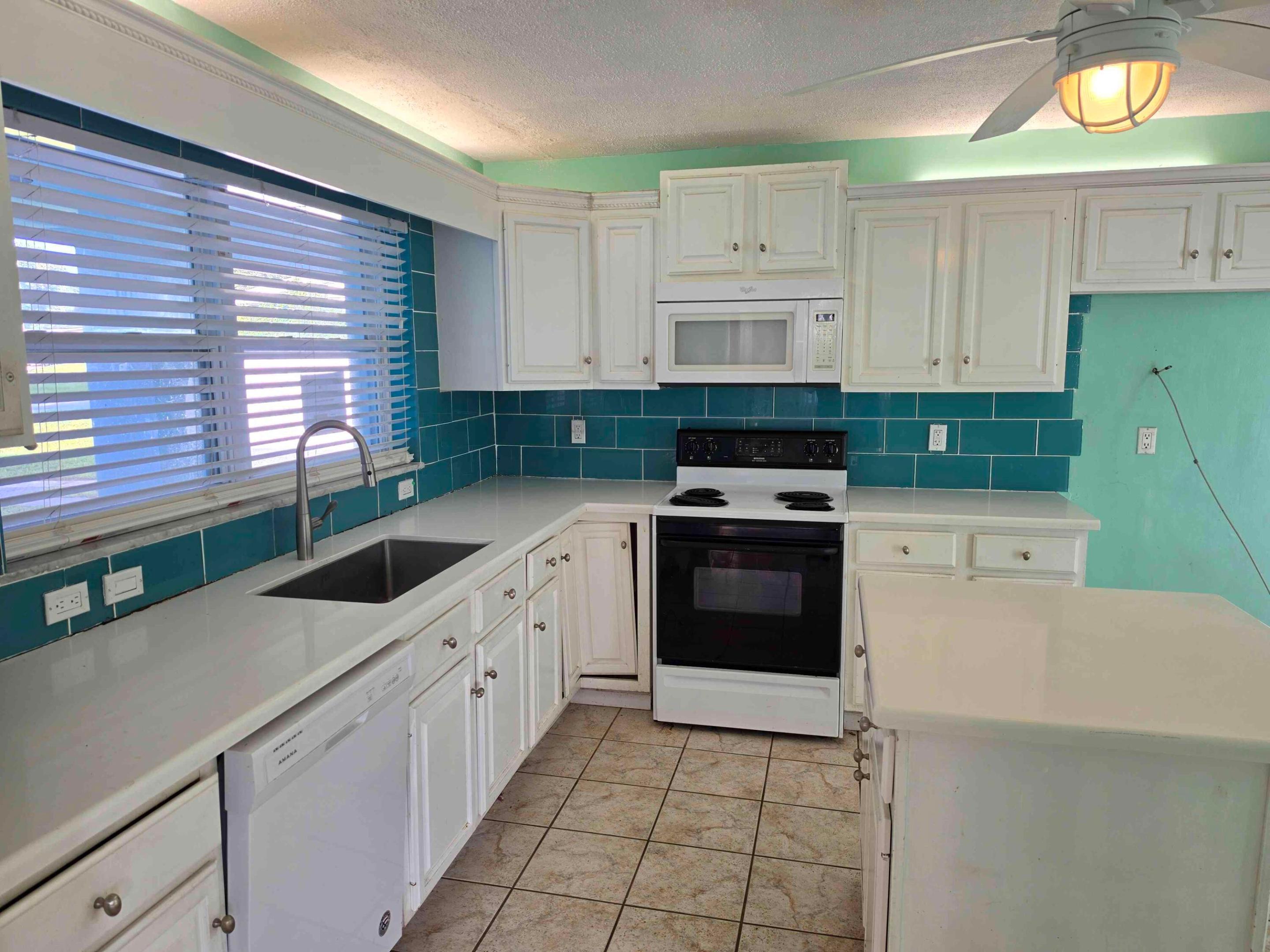 VERO BEACH HIGHLANDS UNIT 1 - Residential