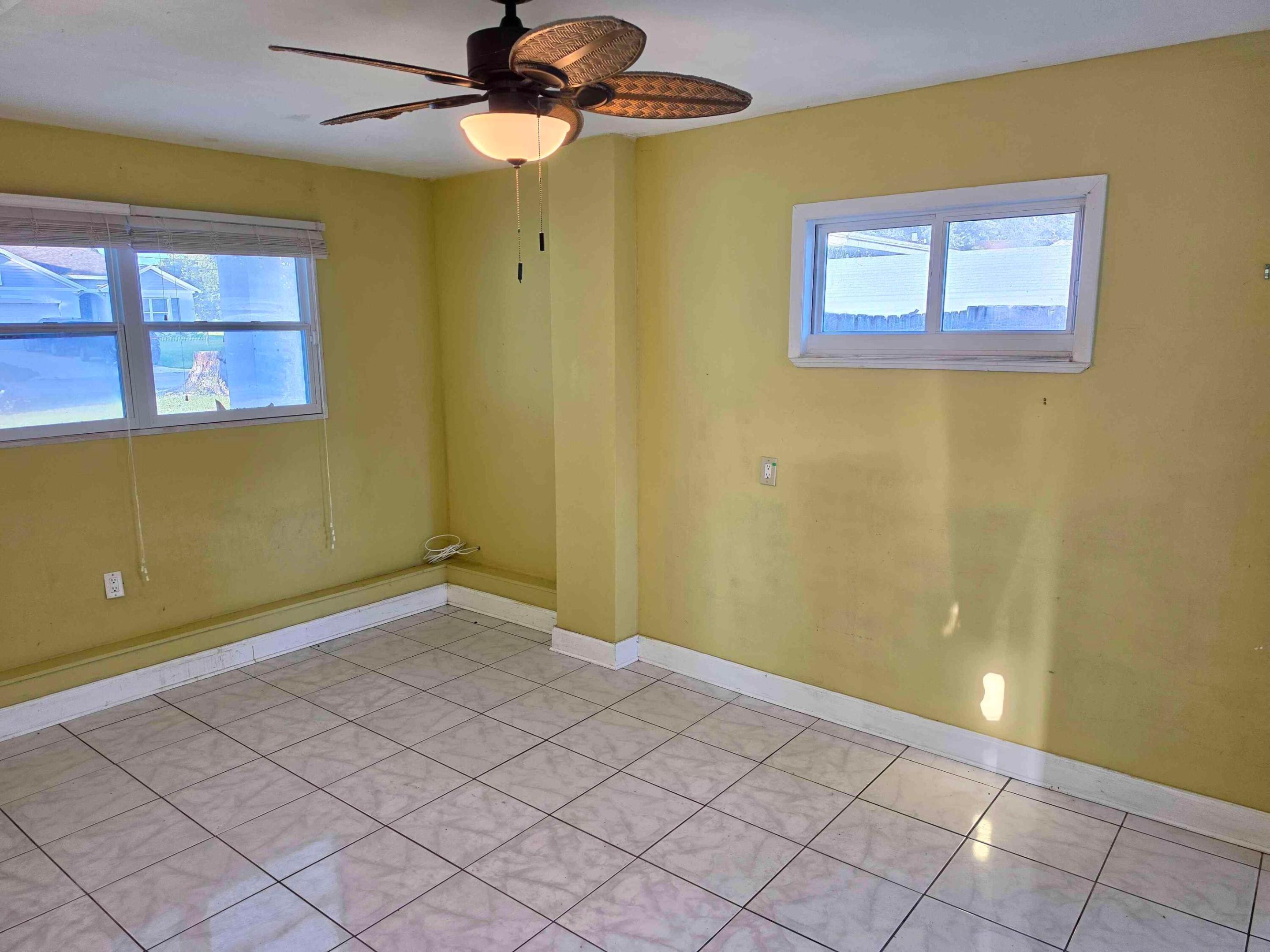 VERO BEACH HIGHLANDS UNIT 1 - Residential