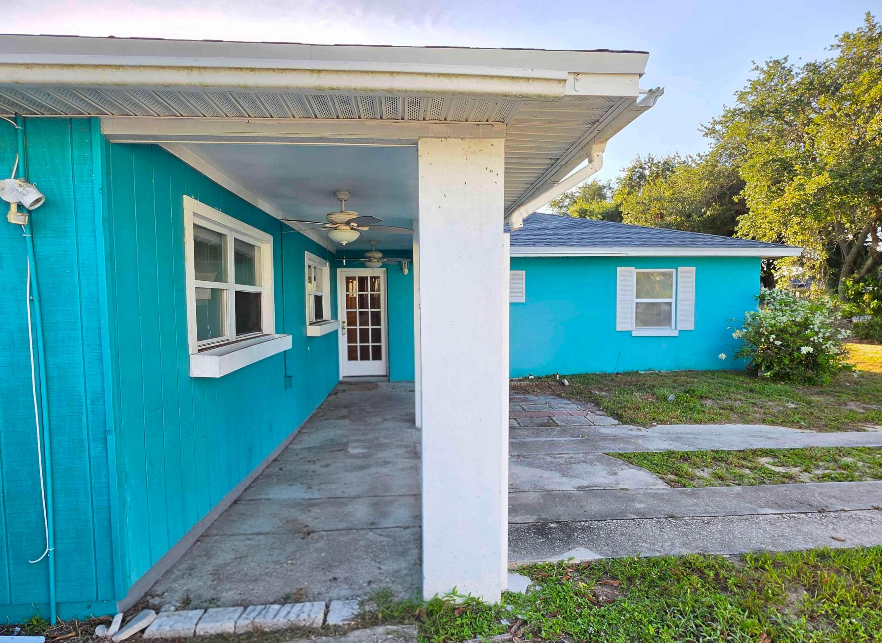 VERO BEACH HIGHLANDS UNIT 1 - Residential