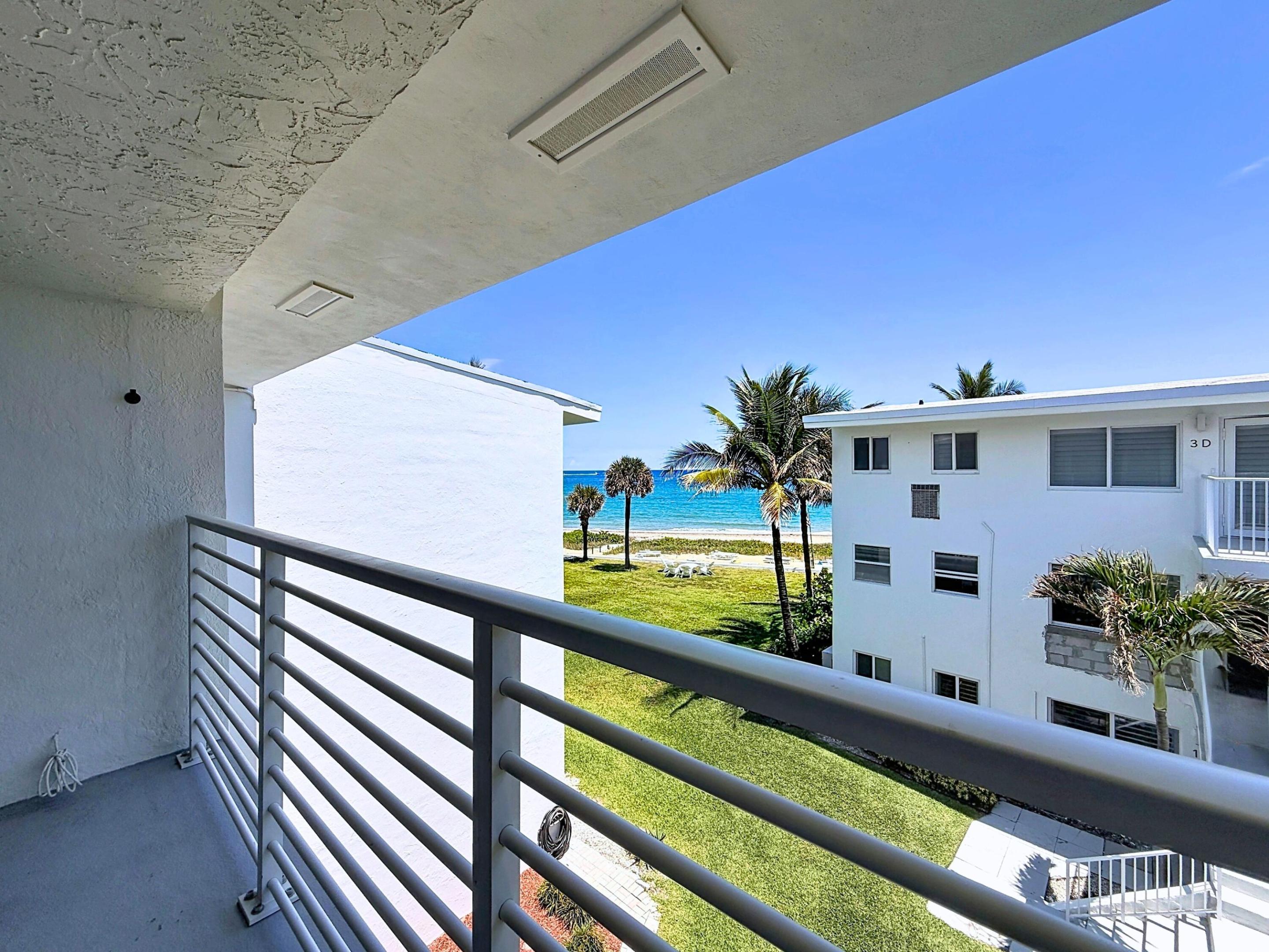 HILLSBORO MILE OCEAN APTS SEC 2 - Residential