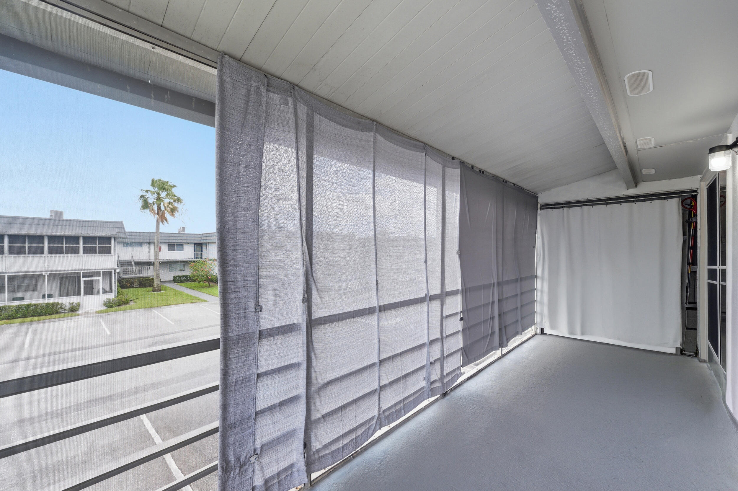 Kings Point Saxony - Residential Lease