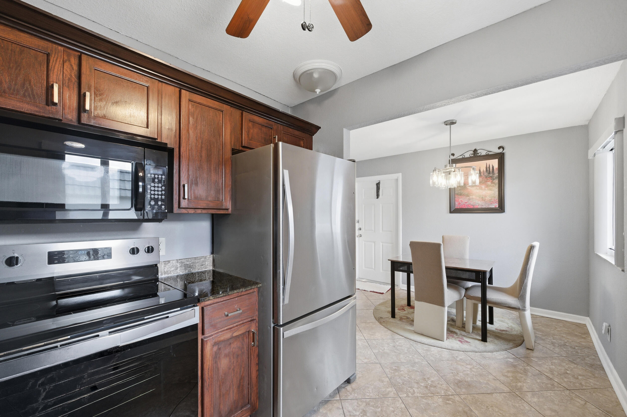 Kings Point Saxony - Residential Lease