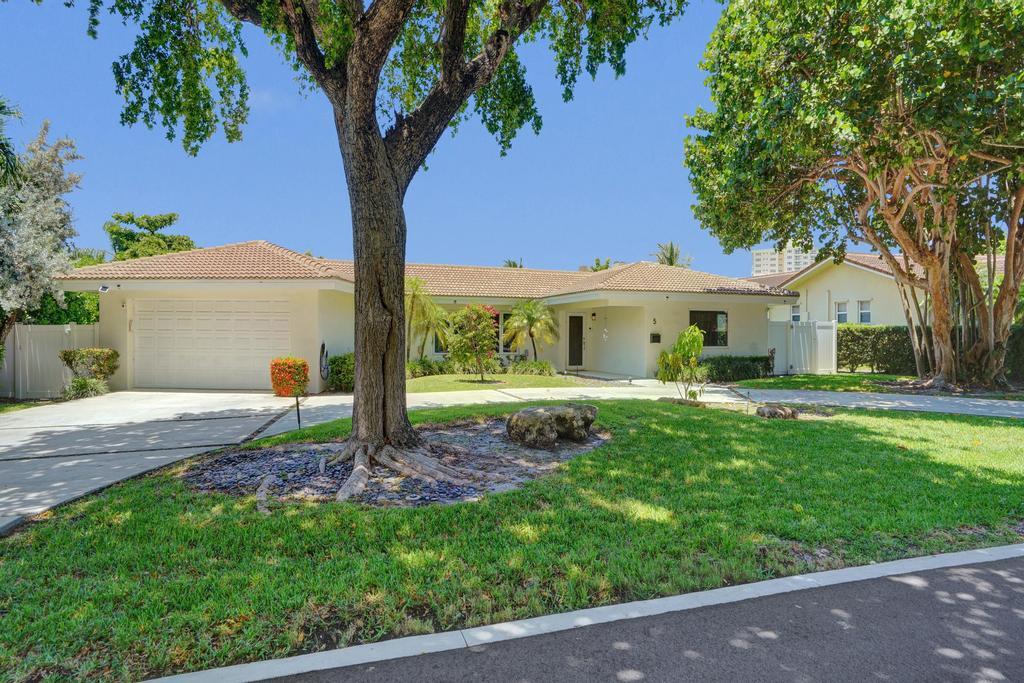 SEA RANCH LAKES - Residential Lease